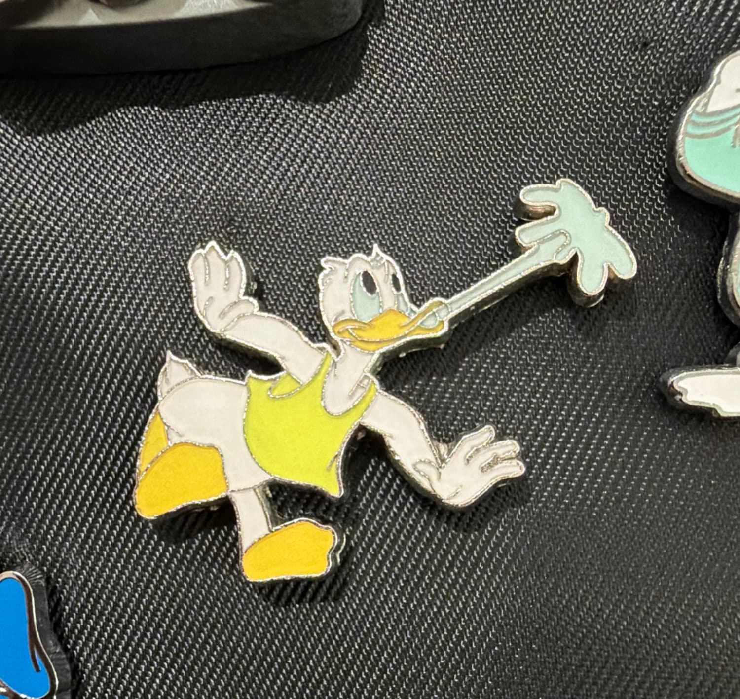 Donald Duck Running with Water Squirter Pin