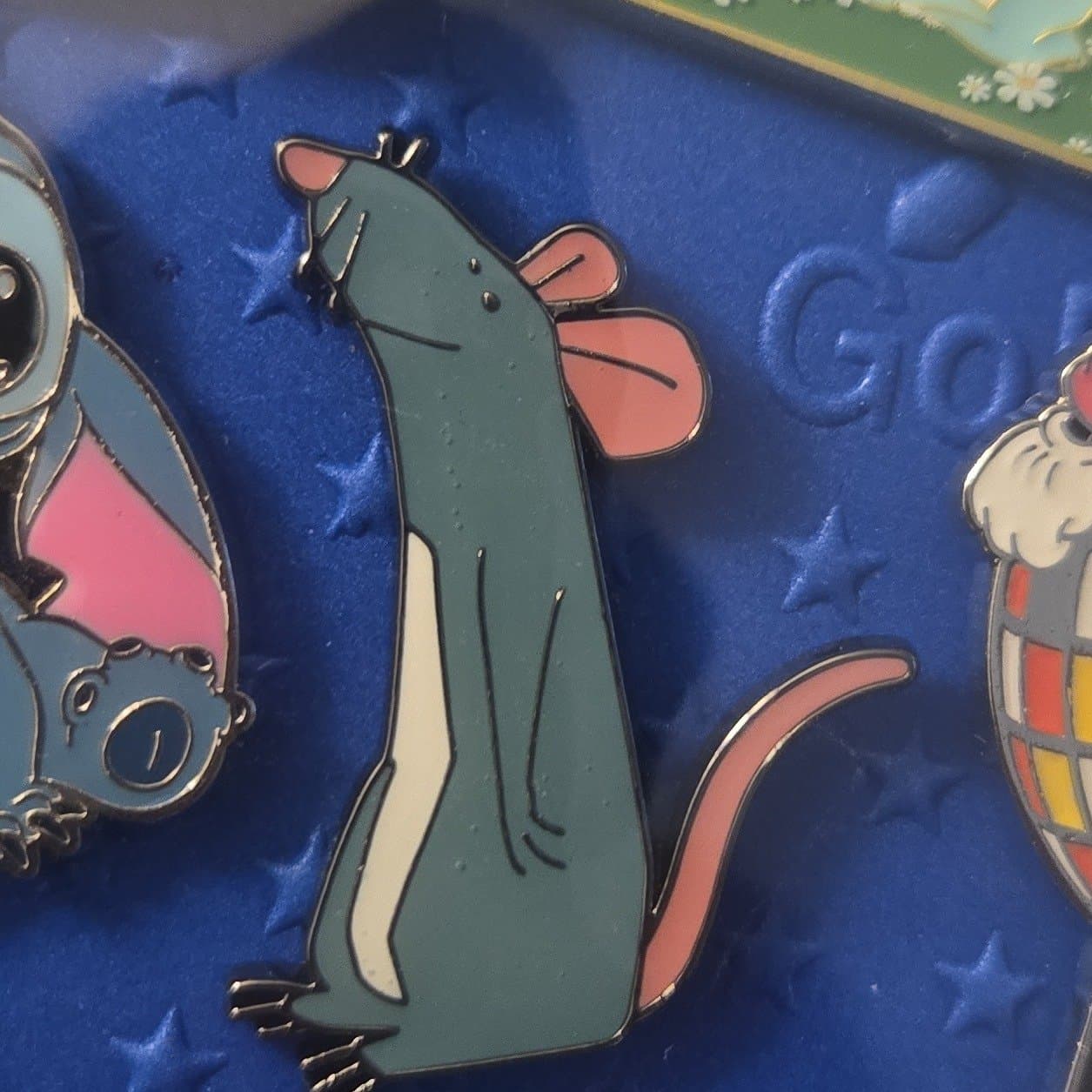 Remy (Standing) - Remy's Ratatouille Adventure front