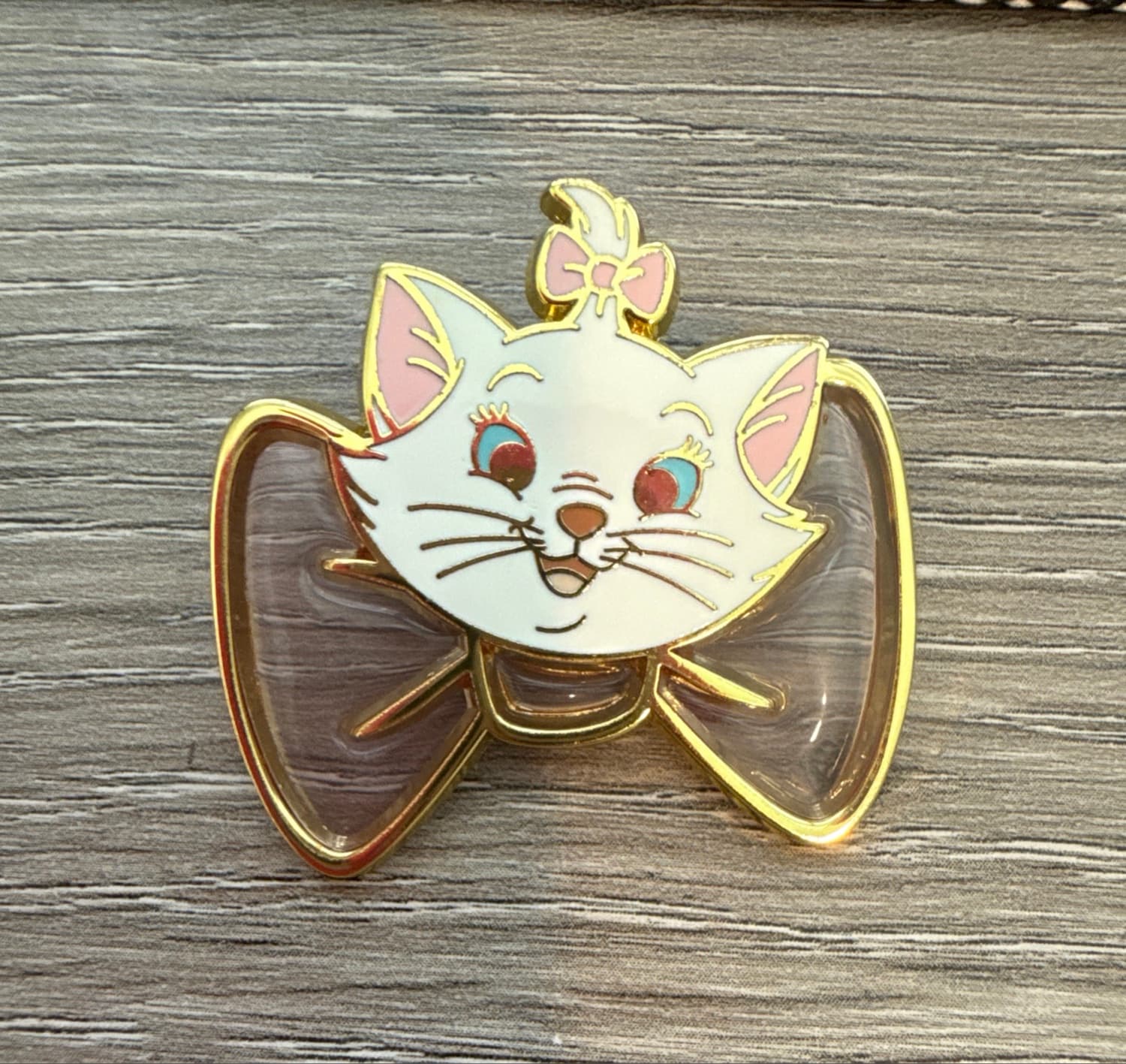 Marie Big Bow Pin - Pink front
