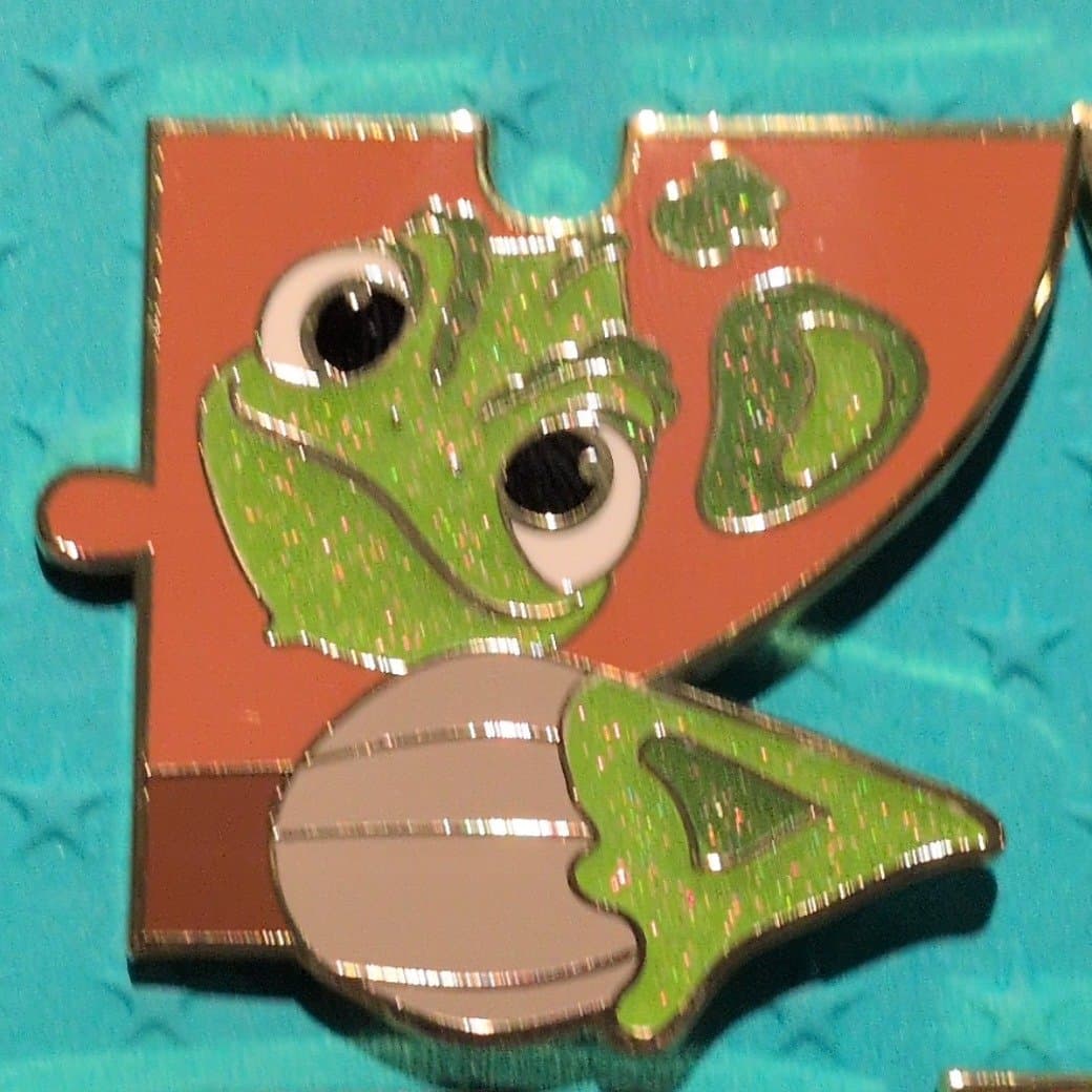 Tangled Paints Puzzle Blind Box Pin Set - Pascal Chase Pin