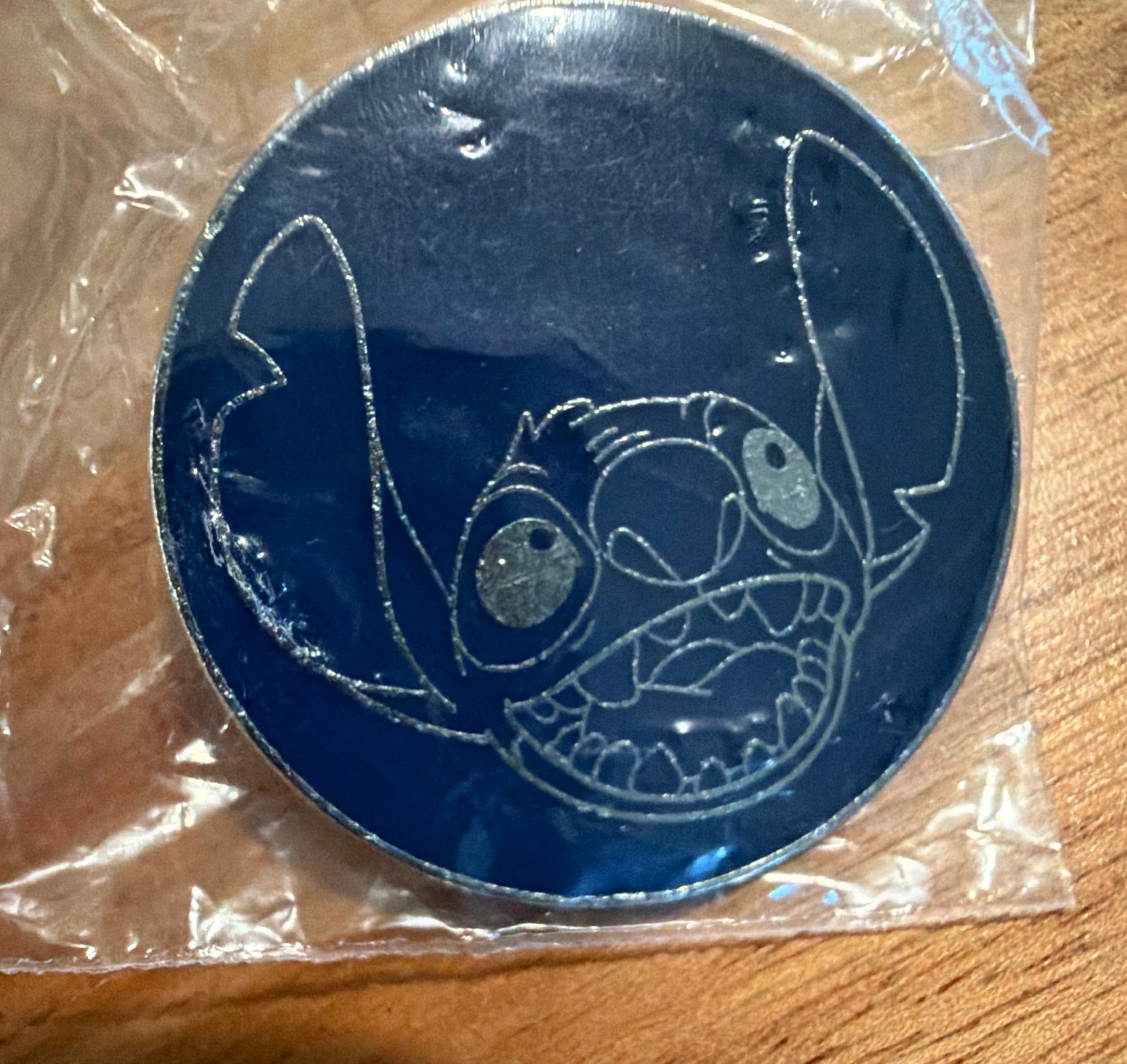 Stitch in Blue Circle front