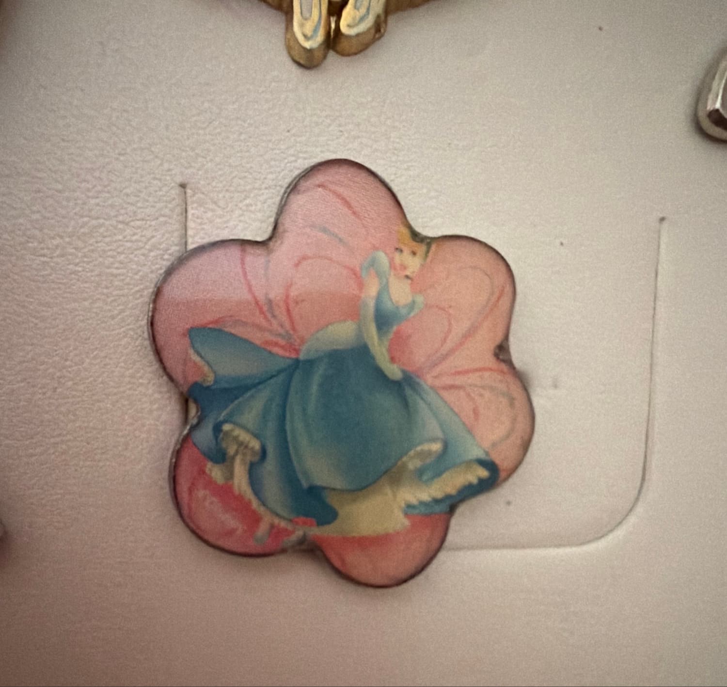 Cinderella (Flower Shaped)