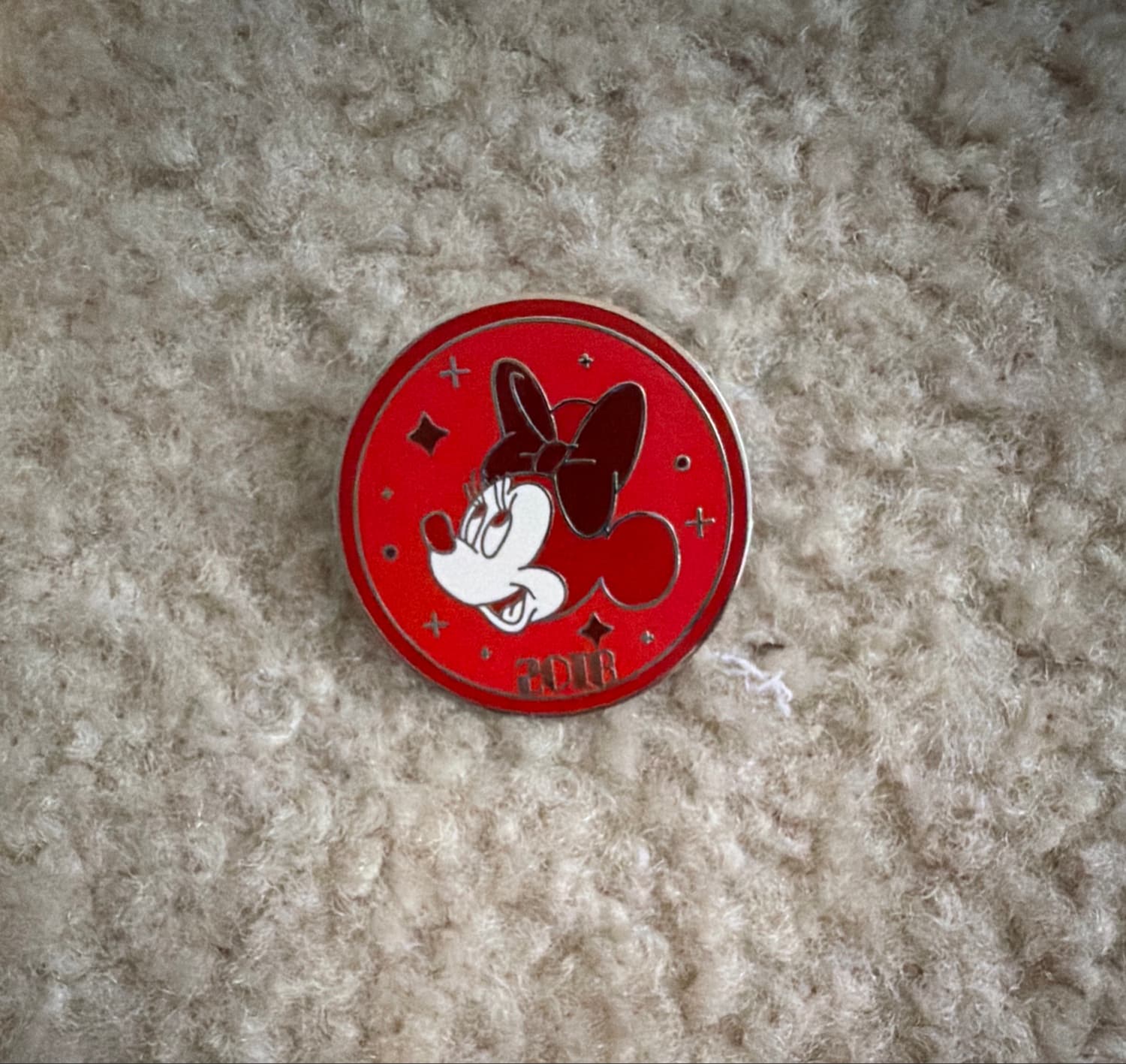2018 Minnie Mouse Red Enamel Pin