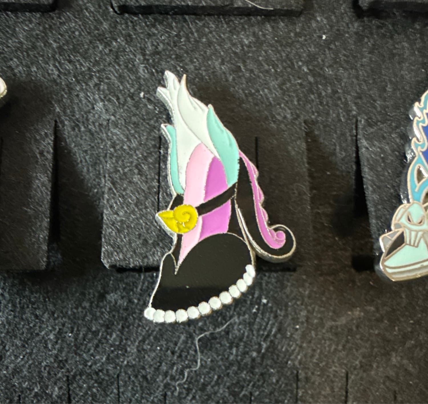 Ursula High Heel Shoe Pin - Villains Collection front