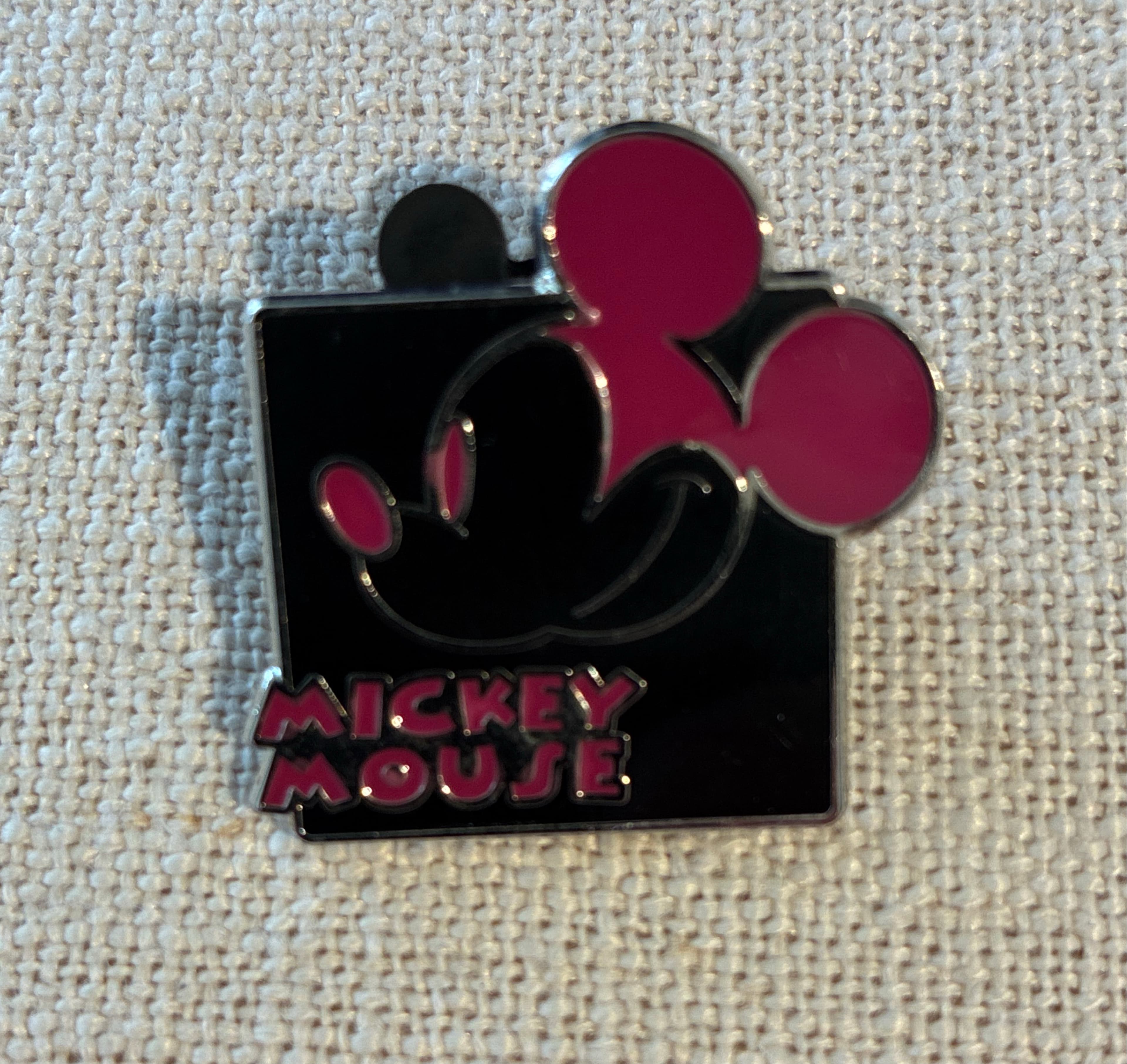 Smiling (Pink) - Mickey Expressions front