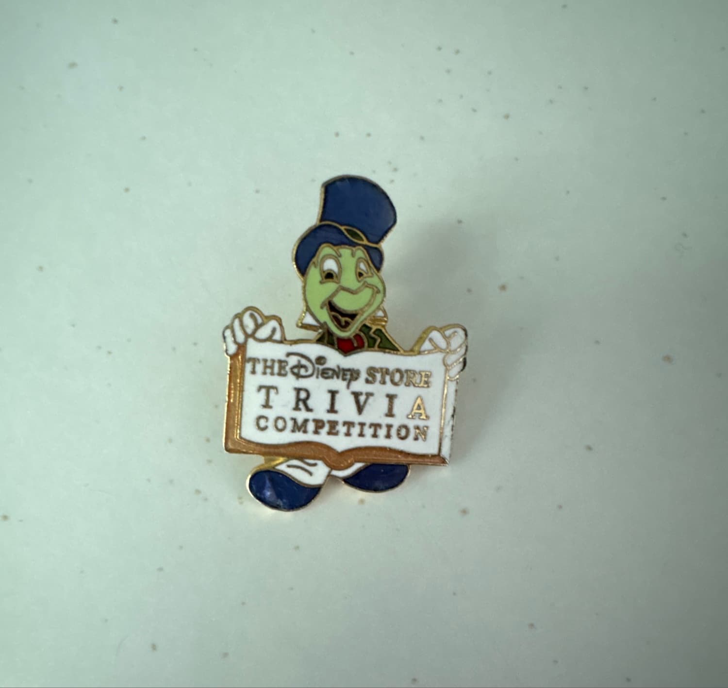 Disney 1999 Cast Exclusive Trivia Competition Jiminy Cricket Pin