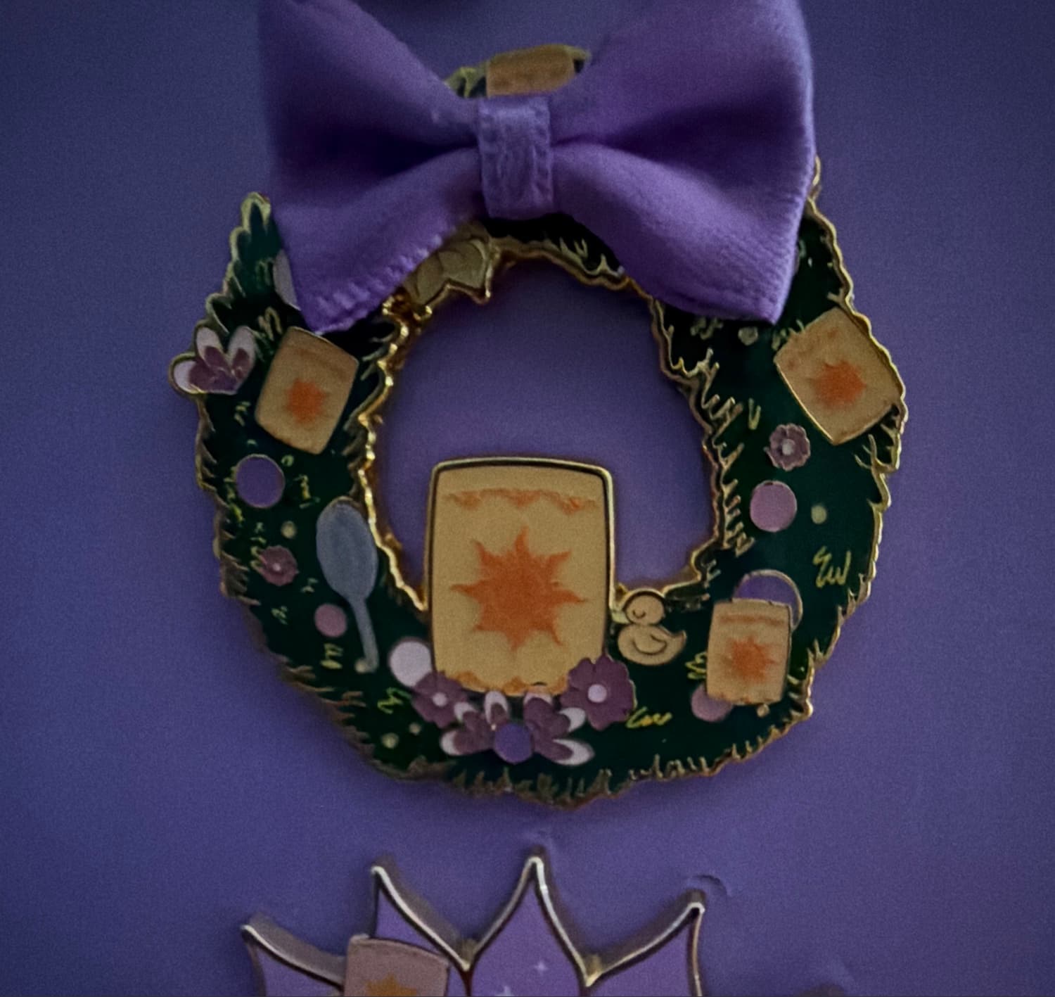 Disney Princess Wreaths 3D Bow – Rapunzel (Tangled) Enamel Pin