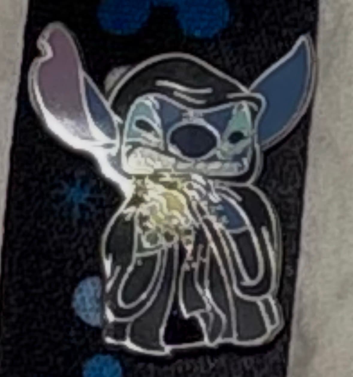 Stitch as Emperor Palpatine - Star Wars Episode VI Mystery Pin front