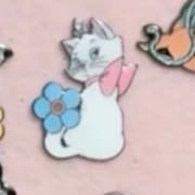 Disney Cats & Dogs Floral Mystery Pin - Marie front