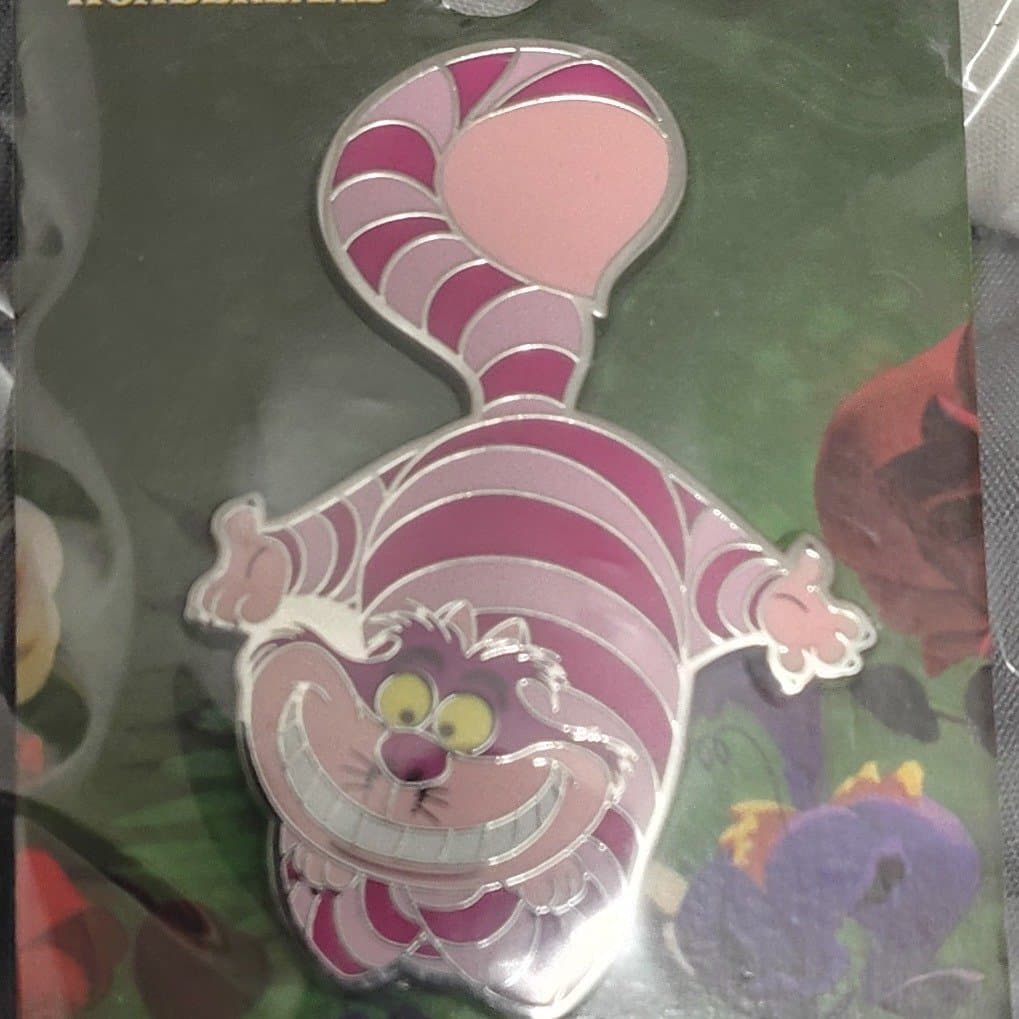 Cheshire Cat Standing with Arms Open front
