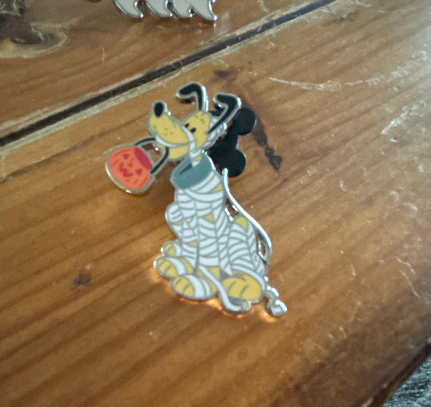Pluto as Mummy Halloween Pin front