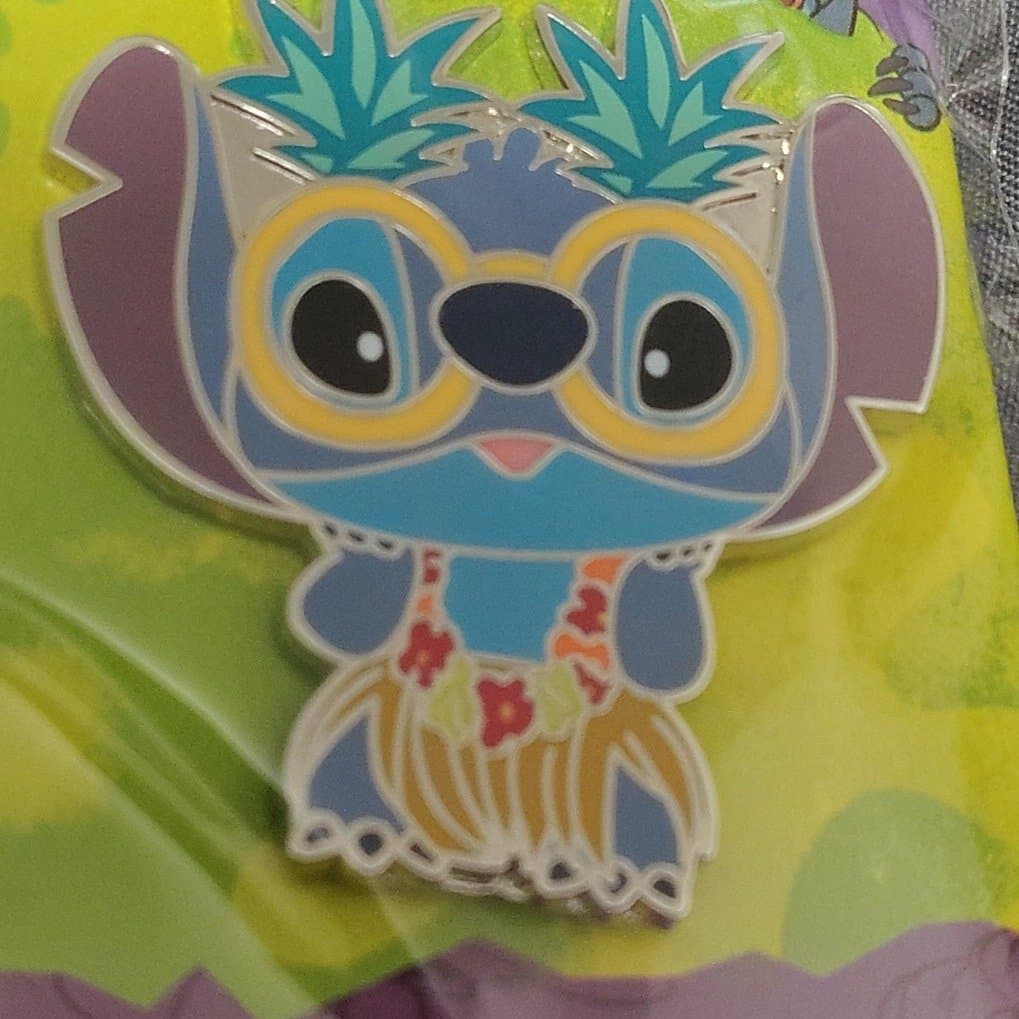 Stitch with Hawaiian style