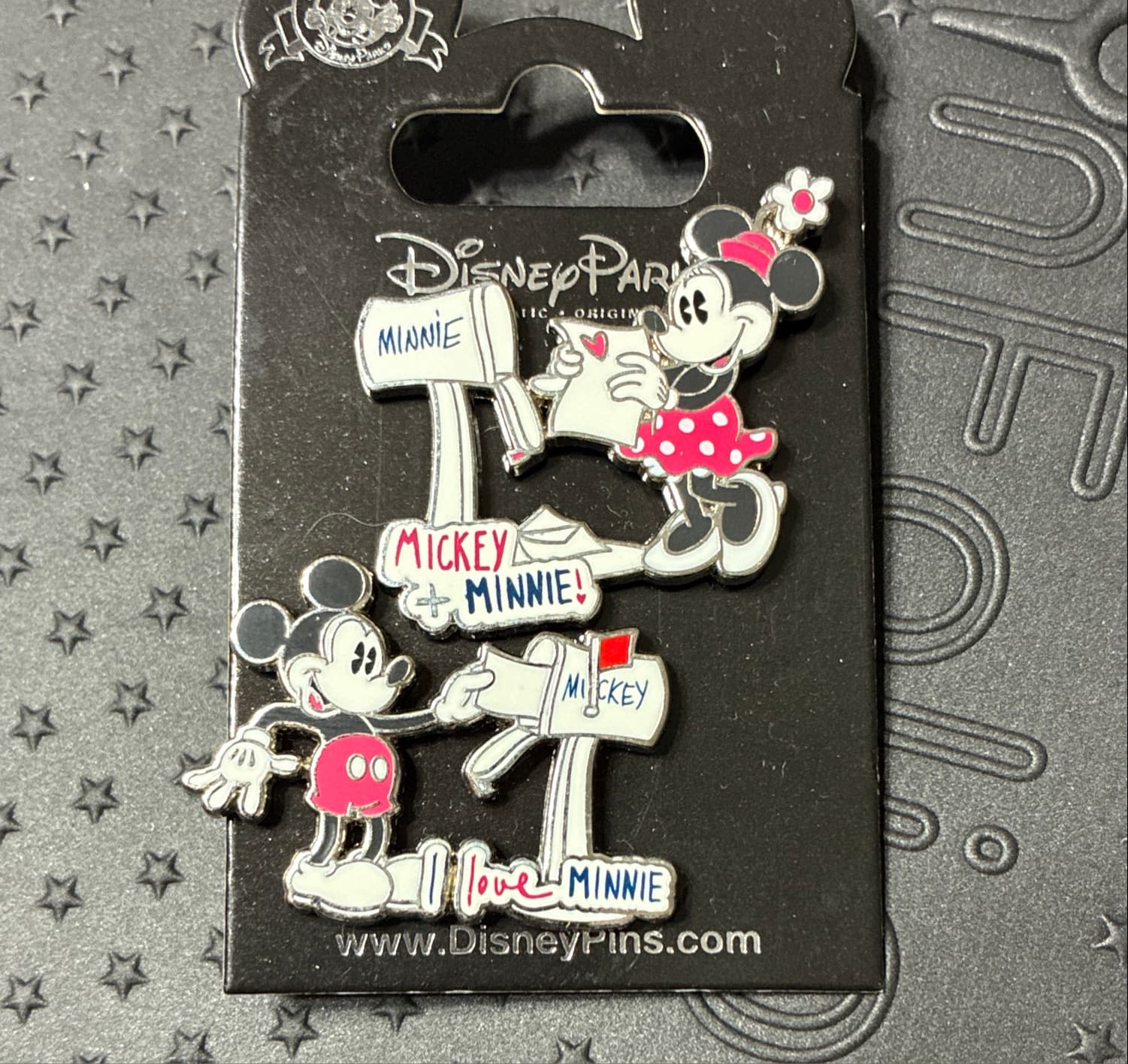 Mickey and Minnie Mouse Mailbox Sweethearts Pin Set