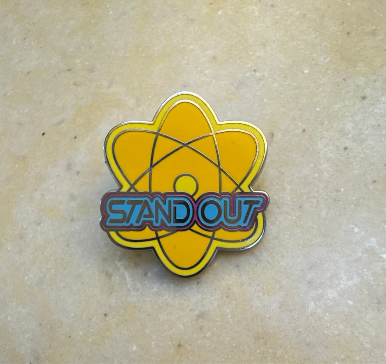 A Goofy Movie Stand Out atom Powerline Symbol Disney pit