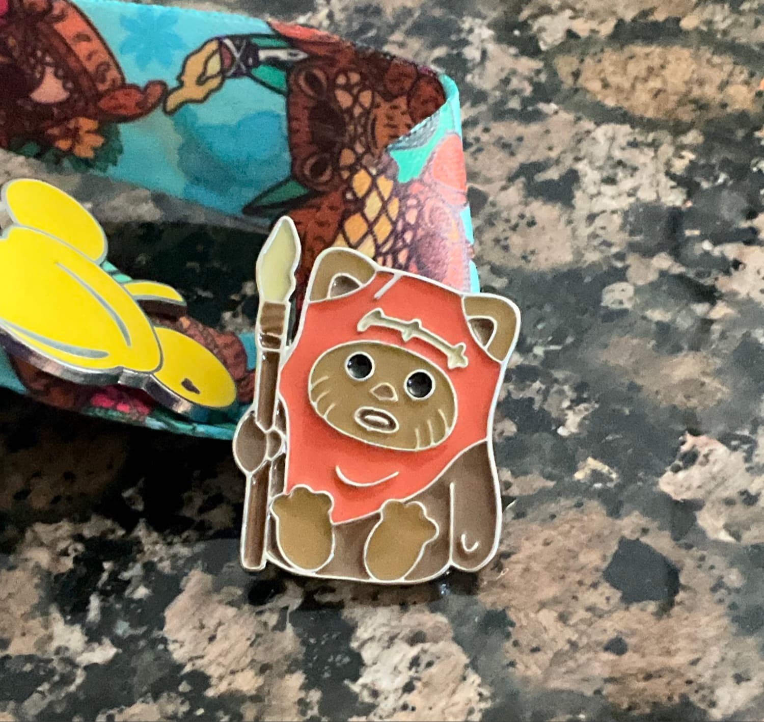 Wicket W. Warrick Ewok Pin - Star Wars front