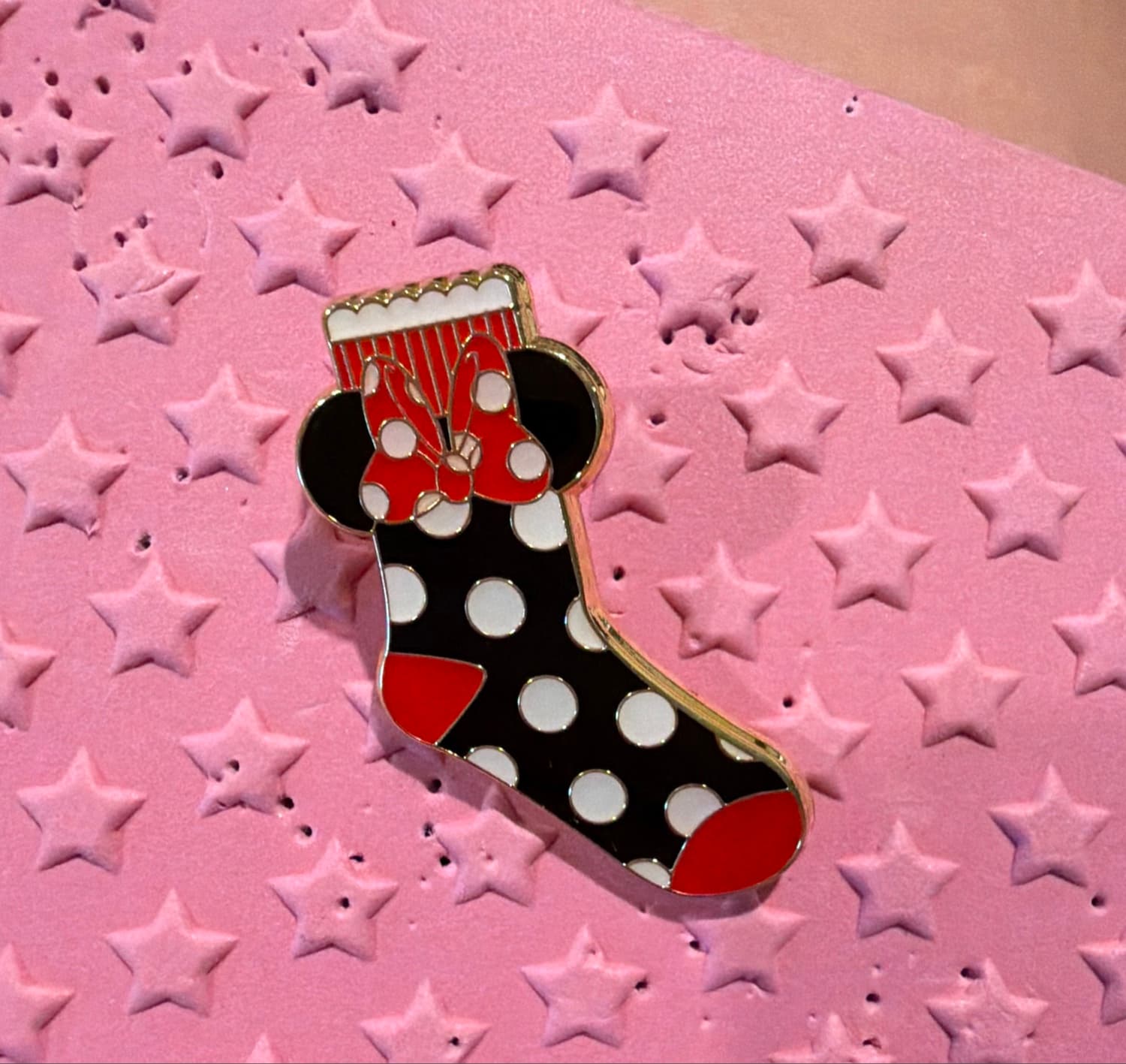 Minnie Mouse Socks Pin