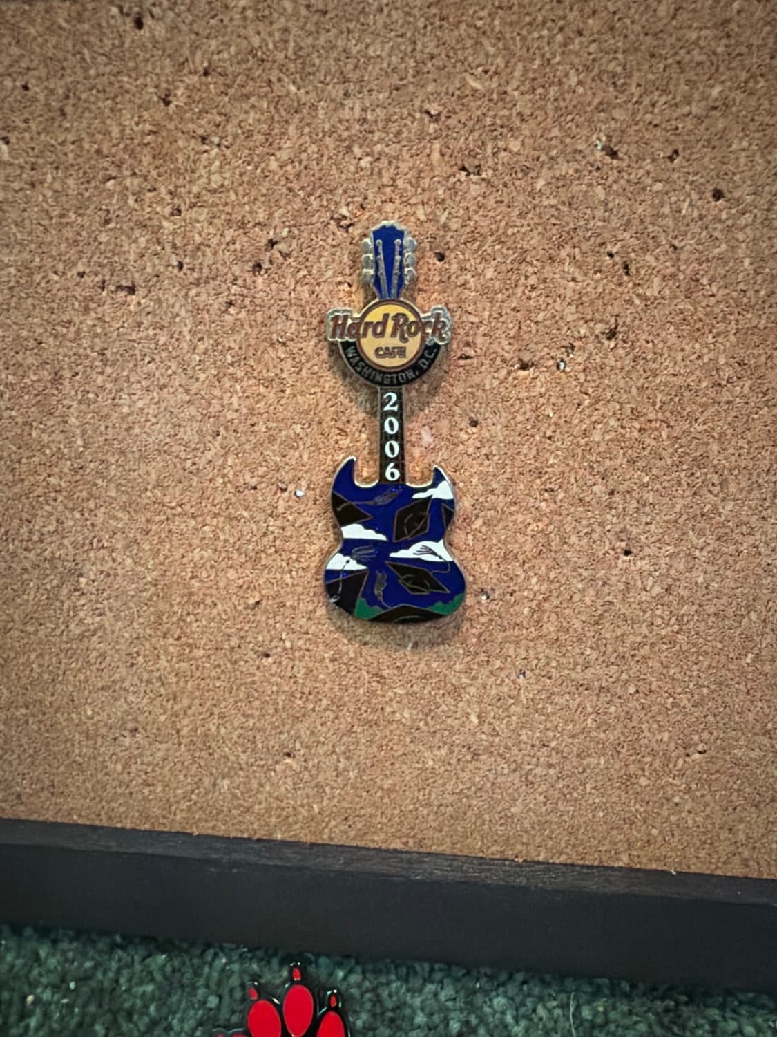 Hard Rock Cafe Washington D.C. 2006 Graduation Guitar Pin