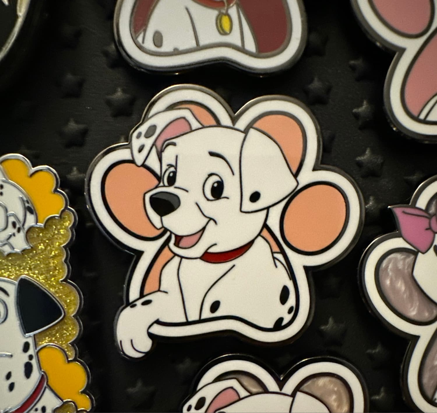 101 Dalmatians FigPin Rolly Common front