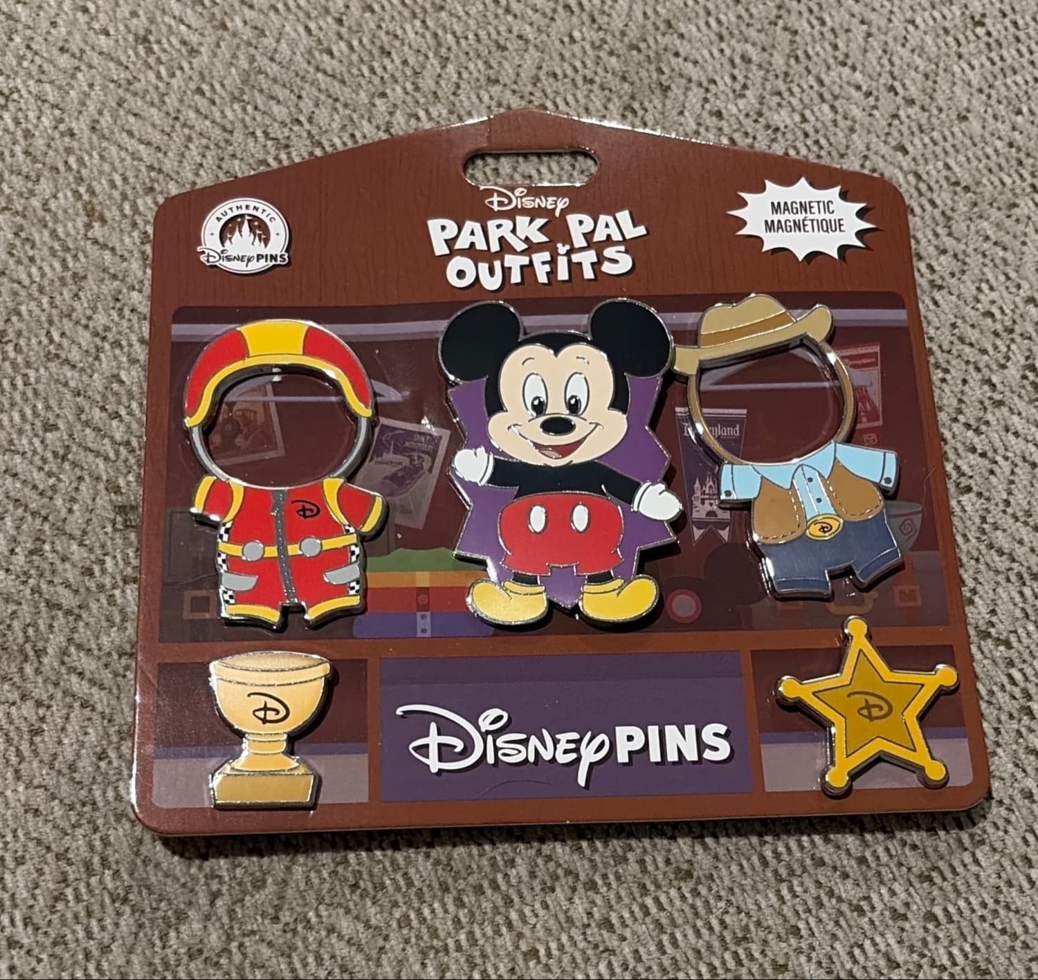 Mickey Mouse Park Pal Outfits Magnetic Racer & Sheriff Pin Set