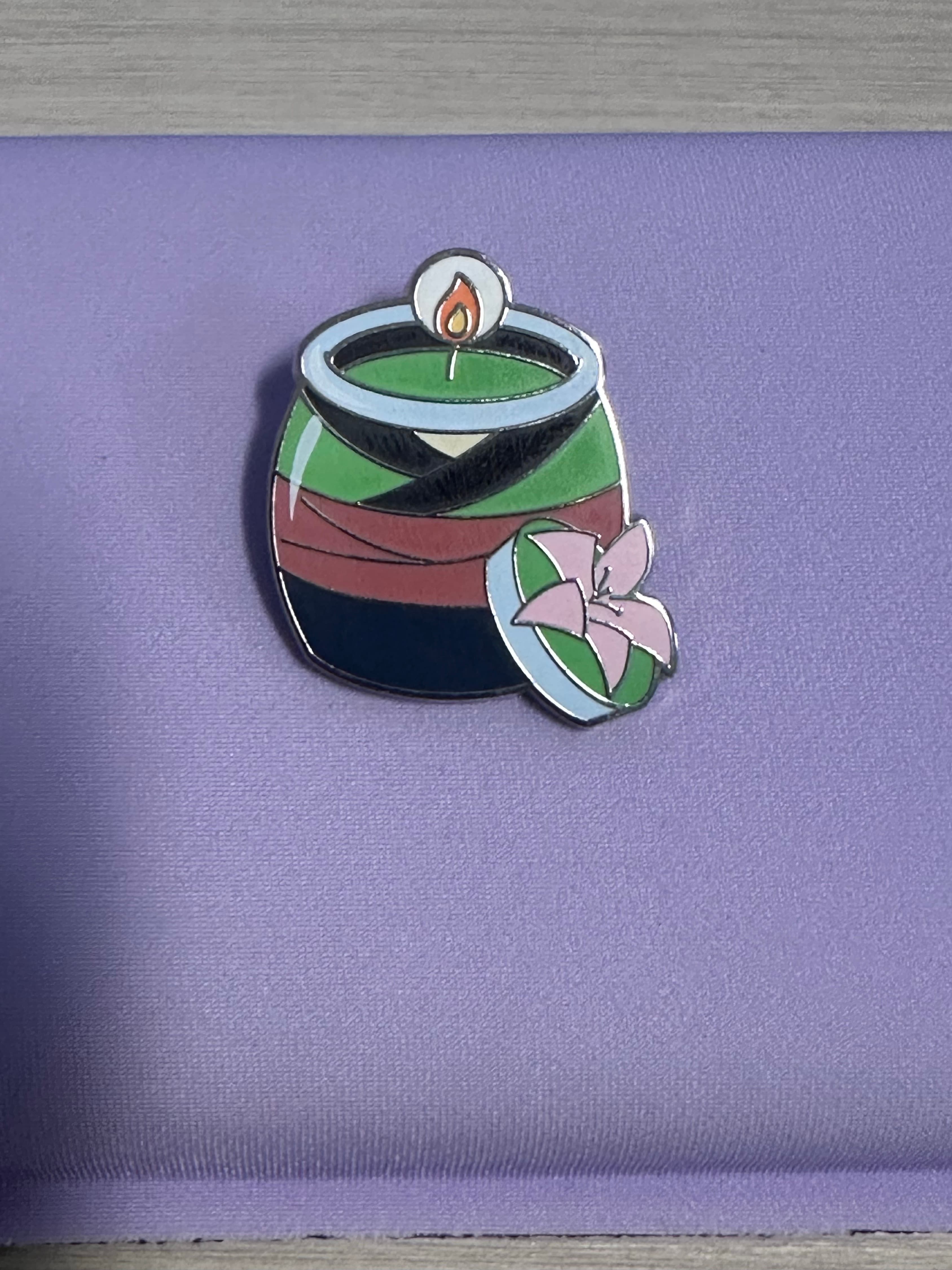 Mulan Candle front