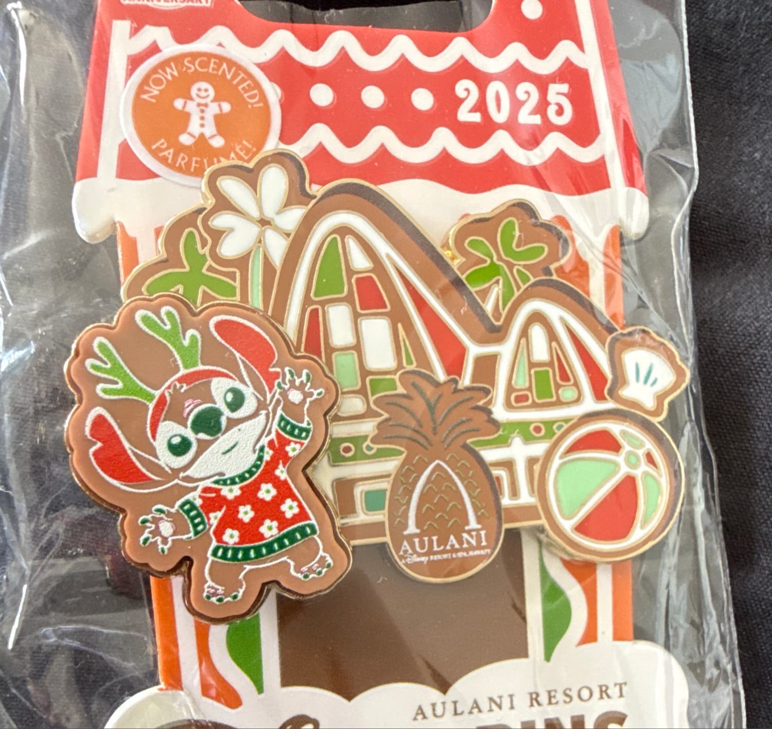 Disney Aulani Gingerbread Stitch 2025 Scented Pin