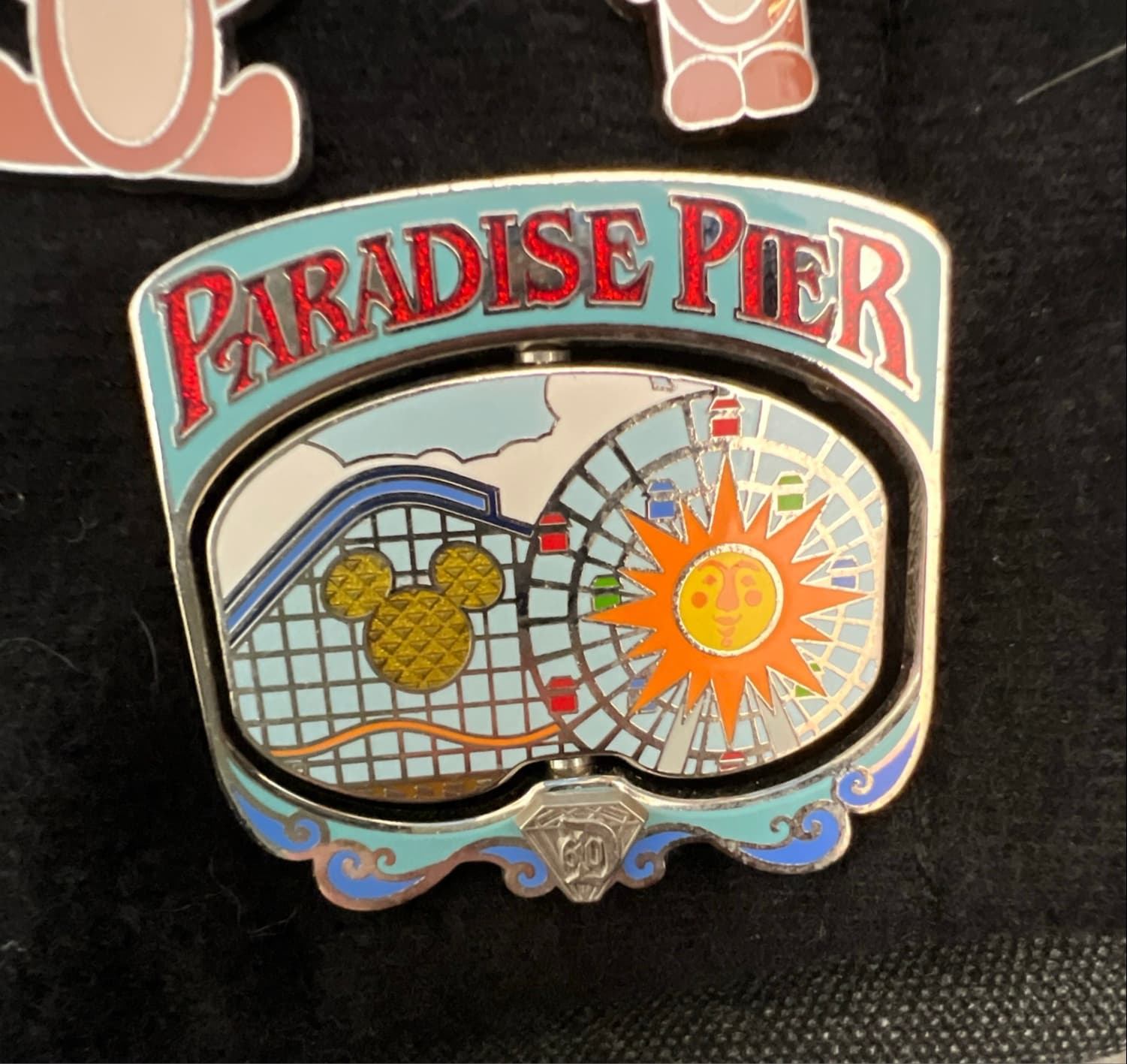 Paradise Pier Spinner - Disneyland 60th Anniversary Diamond Decades Collection