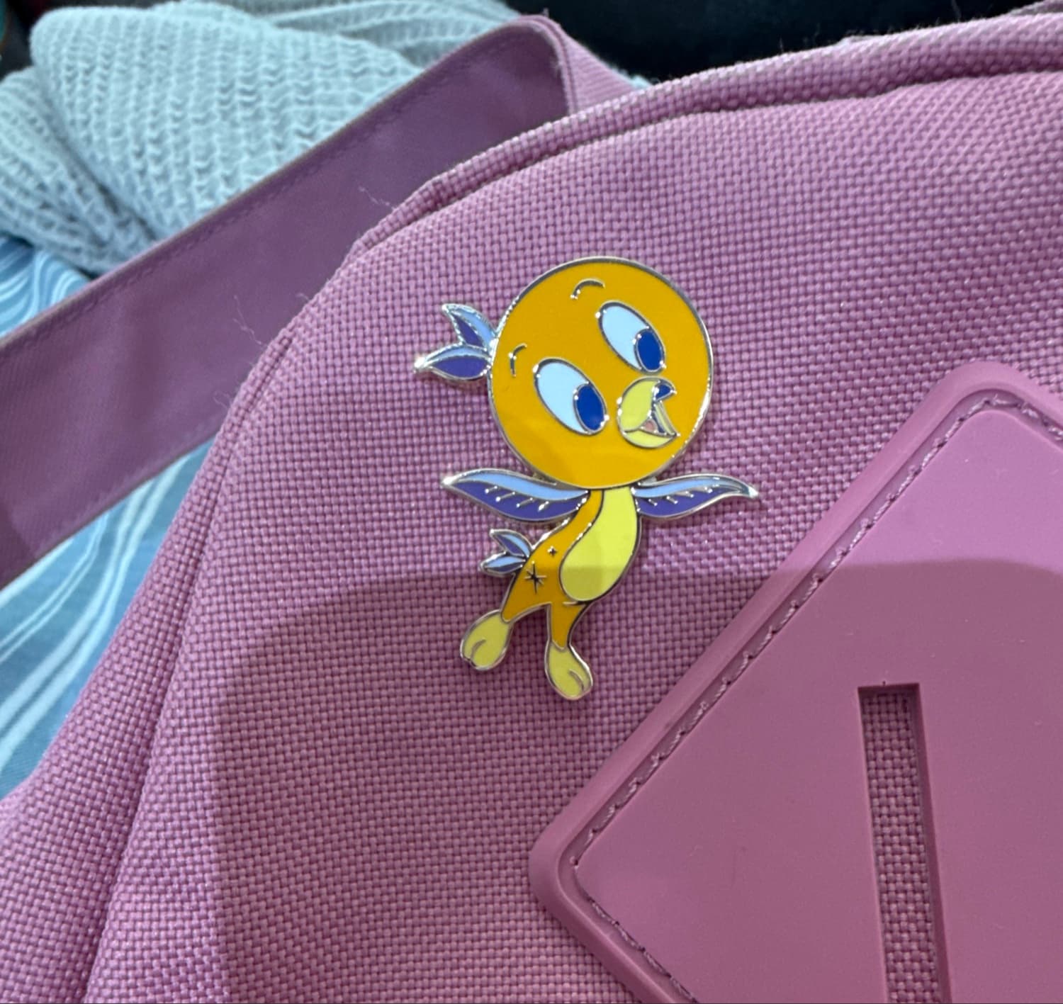 Orange bird front
