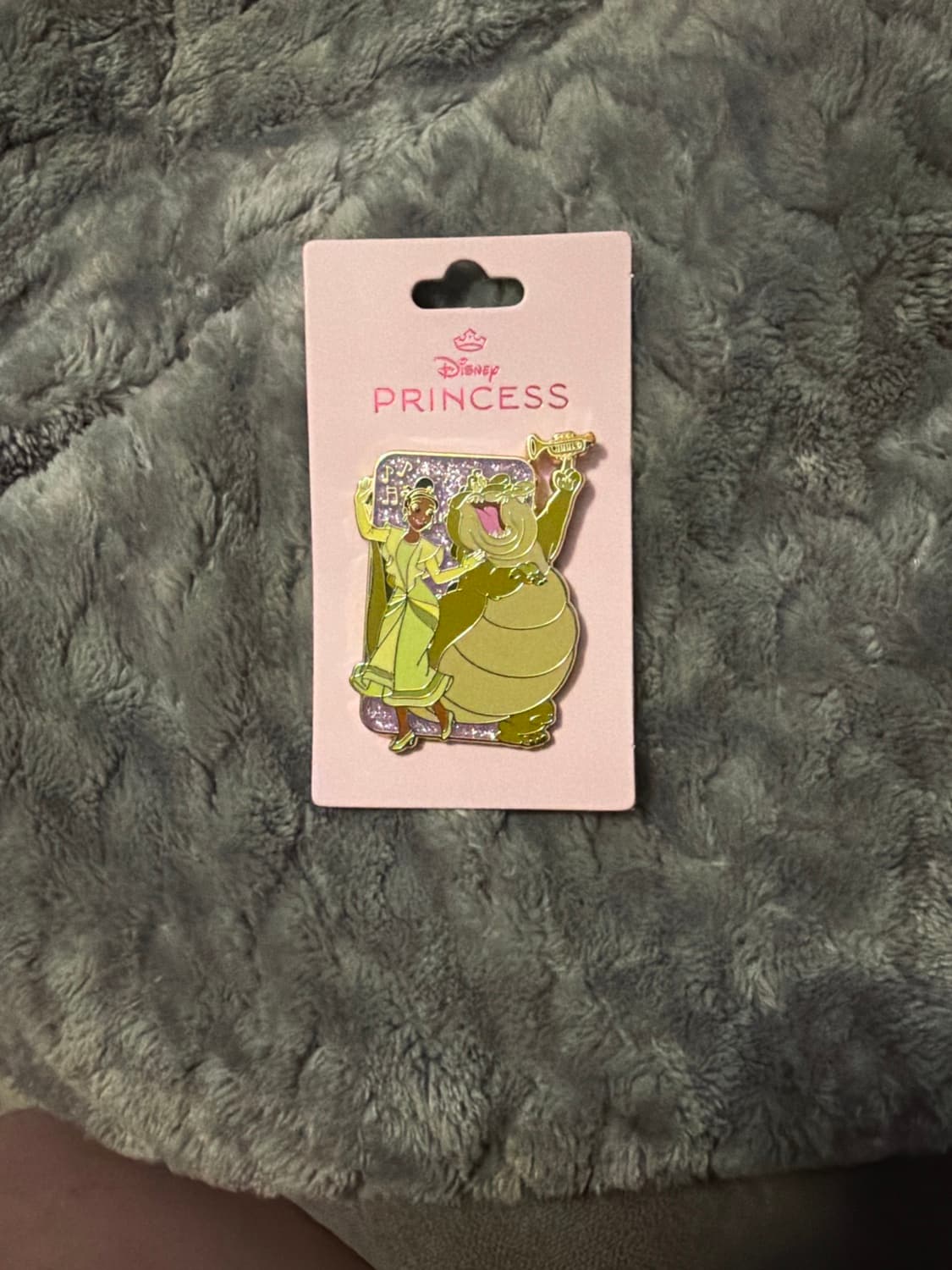 Princess & Sidekicks - Tiana & Louis Pin front