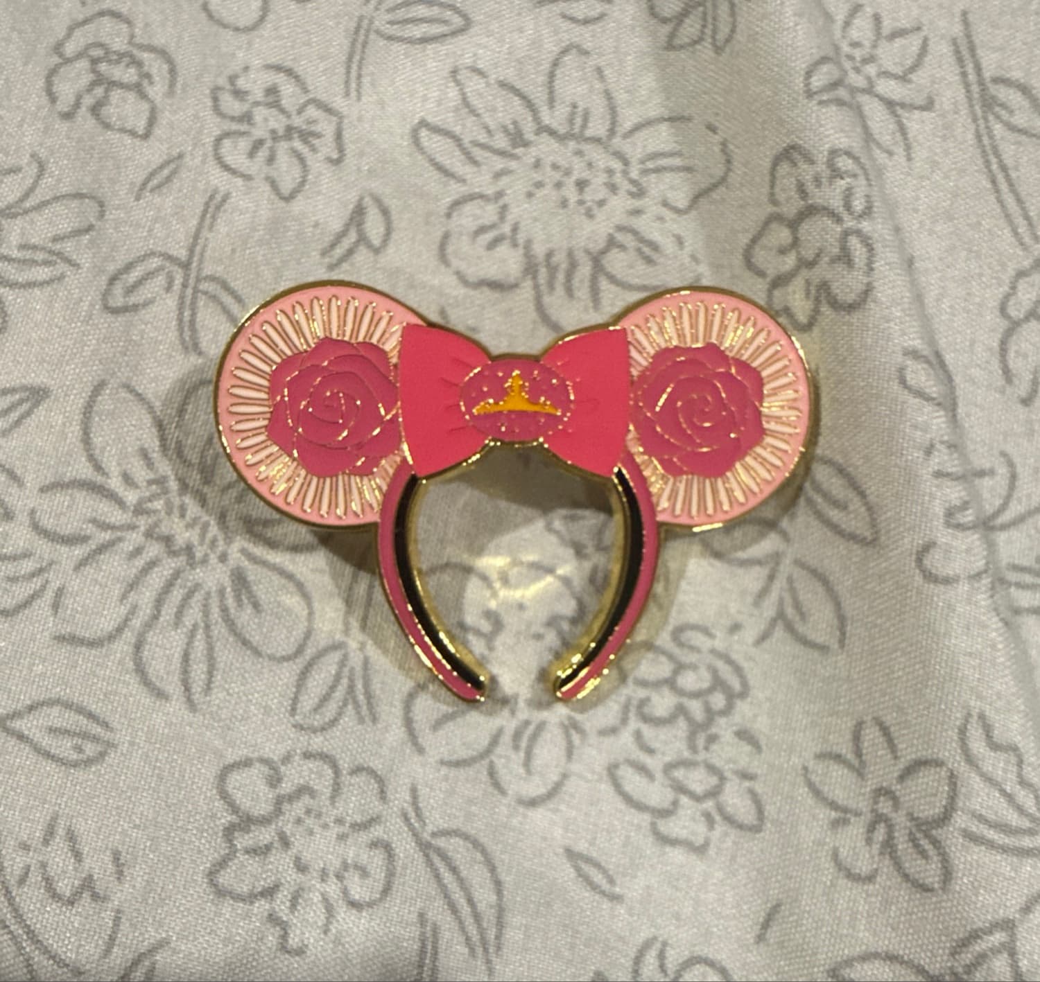 Minnie Mouse Aurora Sleeping Beauty Ear Headband Pin front