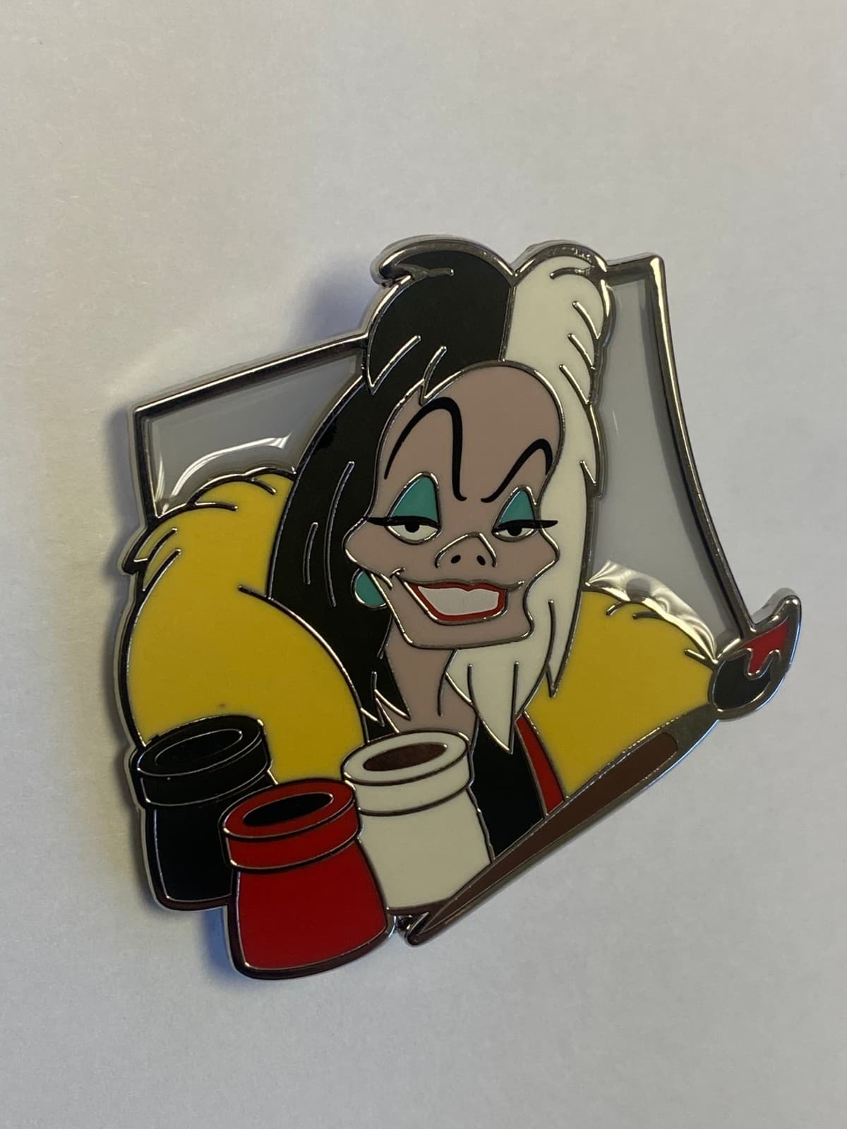 Cruella de Vil — Brush of Magic Series 3 Mystery Pin Set front