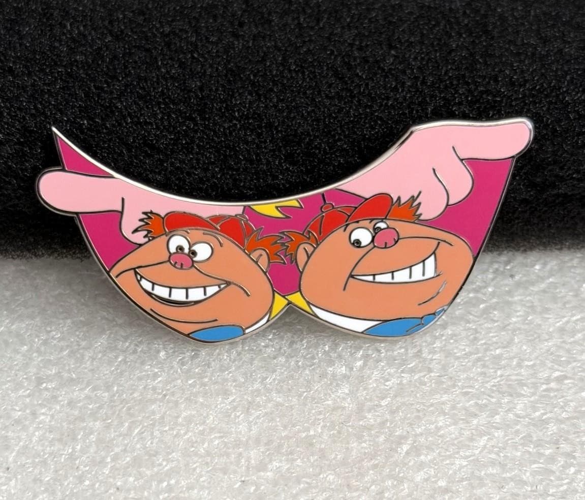 Tweedle Dee & Tweedle Dum — Alice in Wonderland 75th Anniversary Cheshire Cat Puzzle Mystery Pin Set front