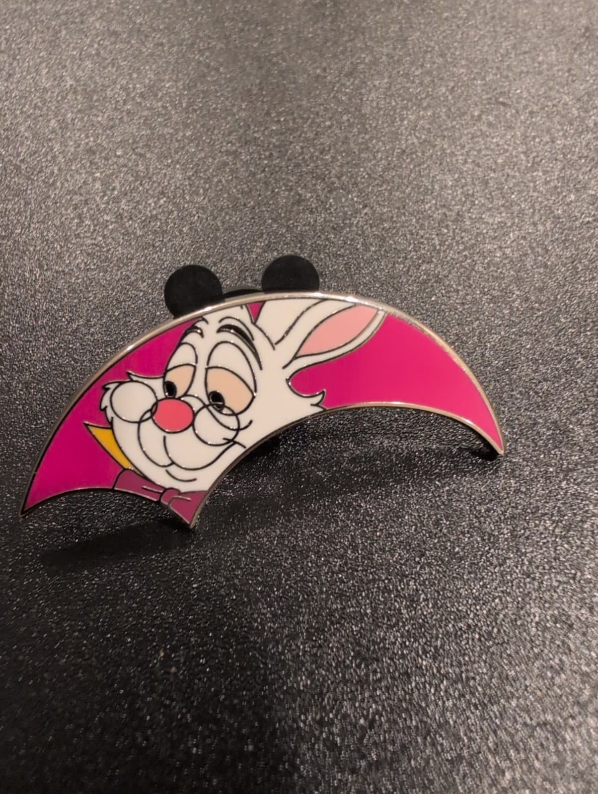 White Rabbit — Alice in Wonderland 75th Anniversary Cheshire Cat Puzzle Mystery Pin Set front
