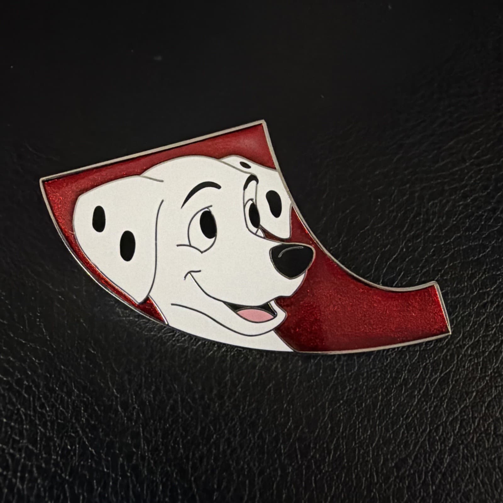 Perdita — 101 Dalmatians 65th Anniversary 101 Puzzle Mystery Pin Set front