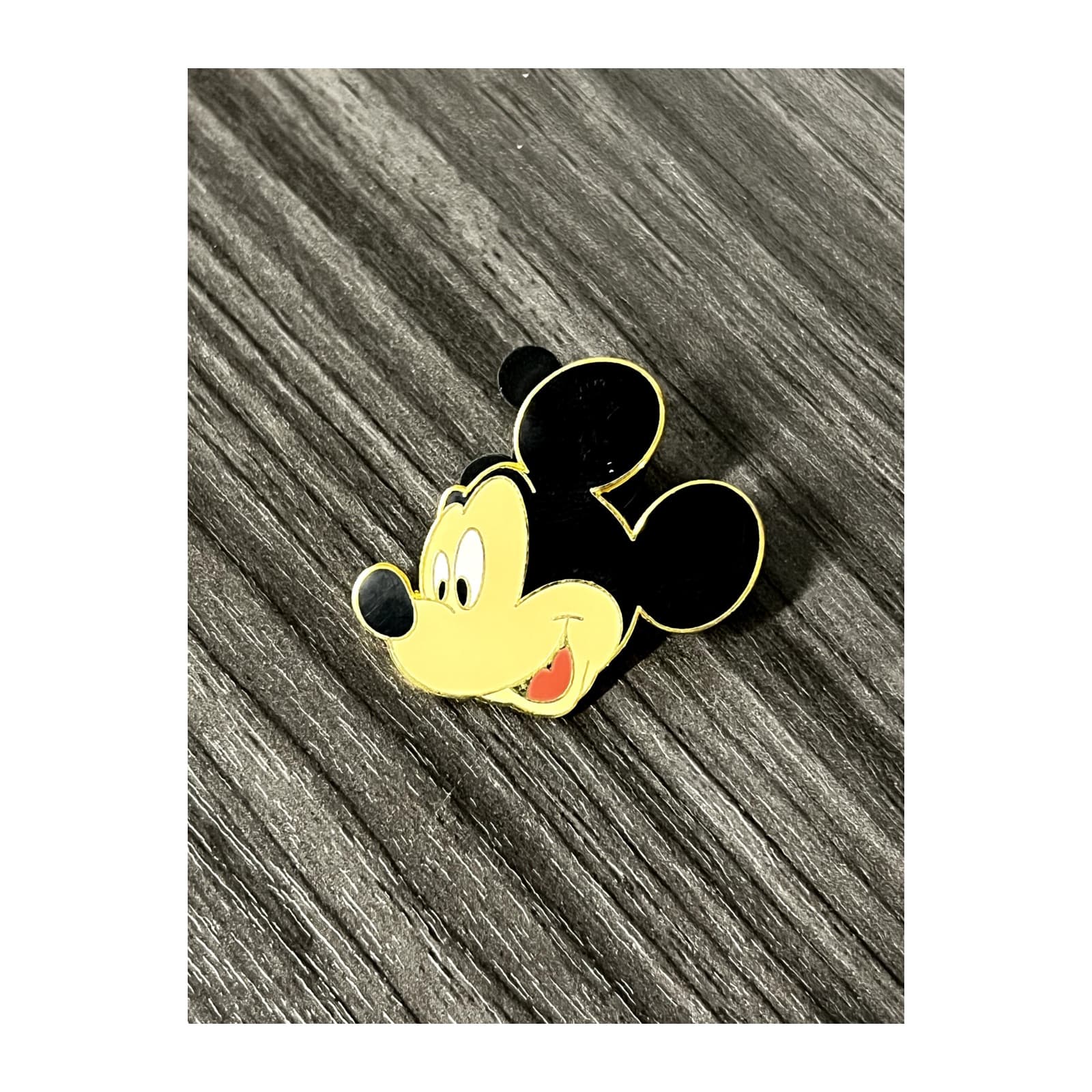 Happy Mickey Mouse, a 2002 Walt Disney World Cast Lanyard pin