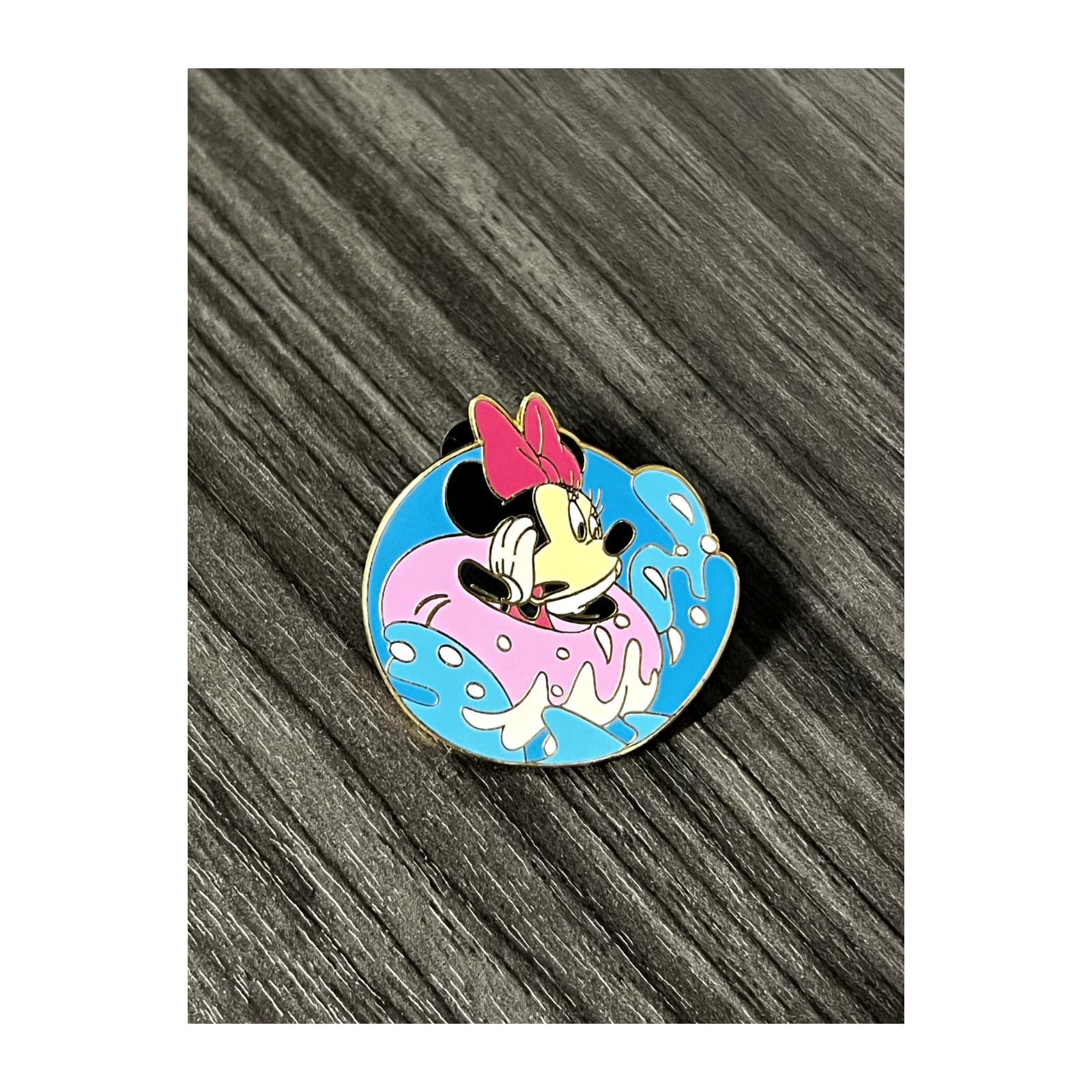 Minnie Mouse Inner Tube, a 2002 Walt Disney World Cast Lanyard pin