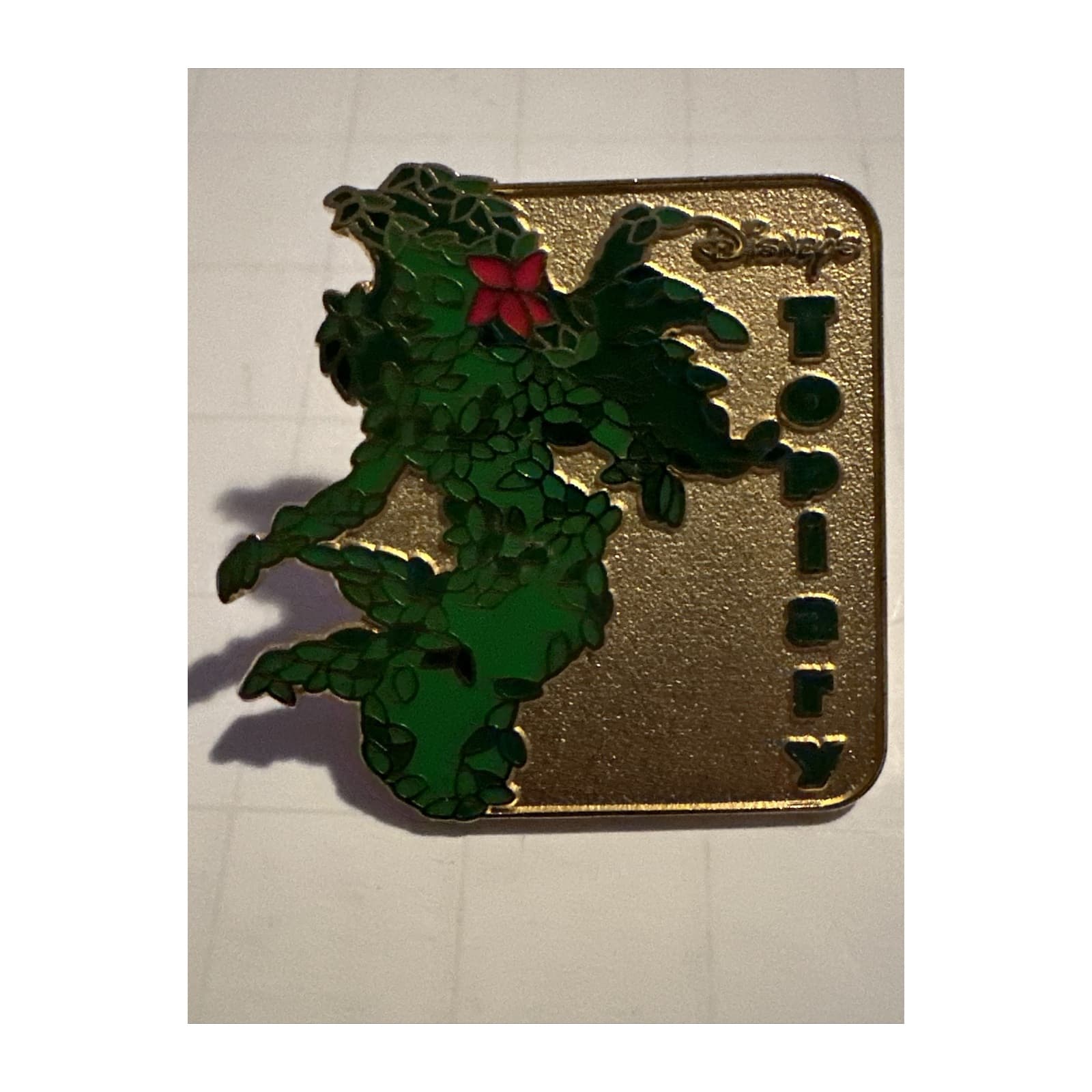 Ariel Gold Topiary, a 2002 Walt Disney World Cast Lanyard pin