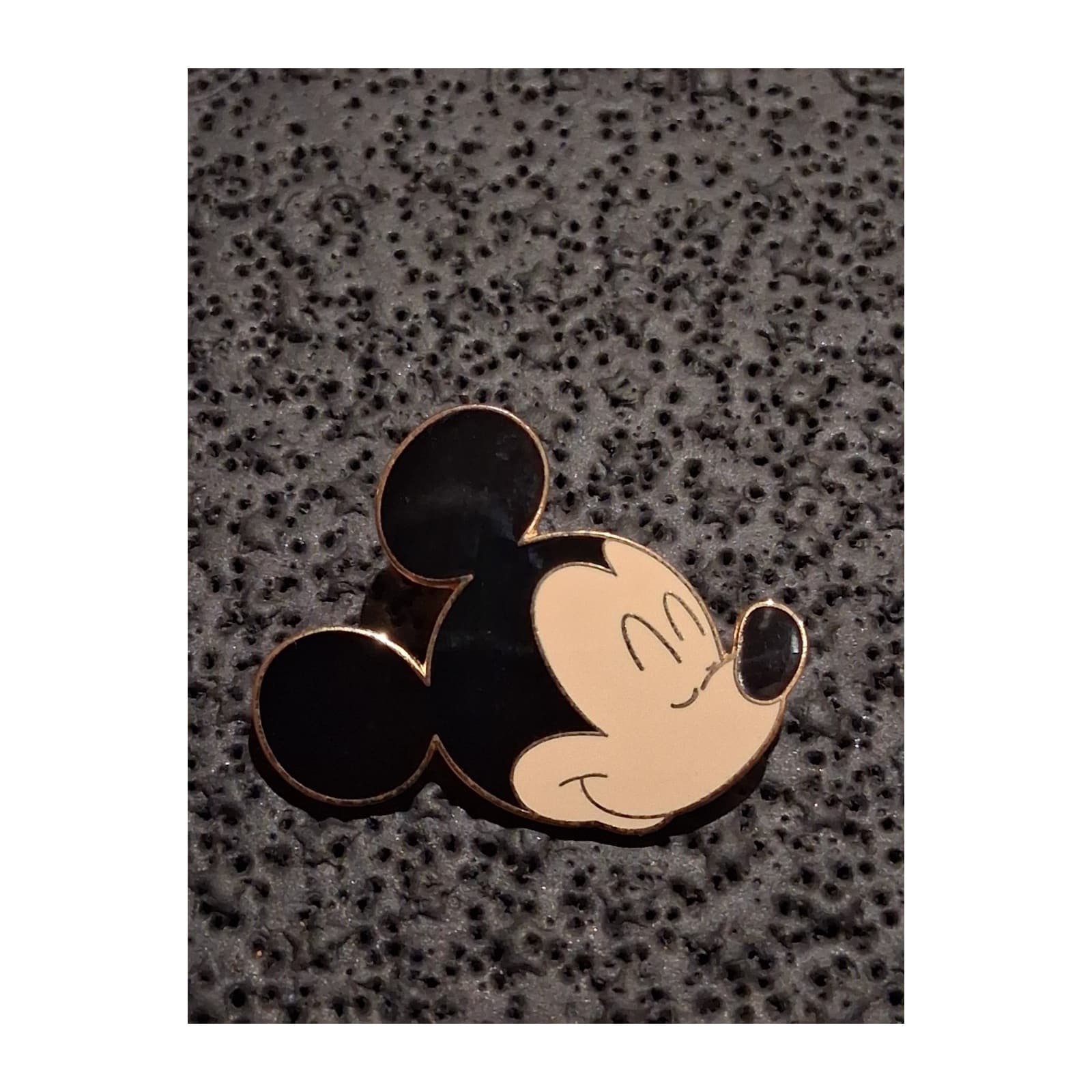 Sleeping Mickey Mouse, a 2002 Walt Disney World Cast Lanyard pin