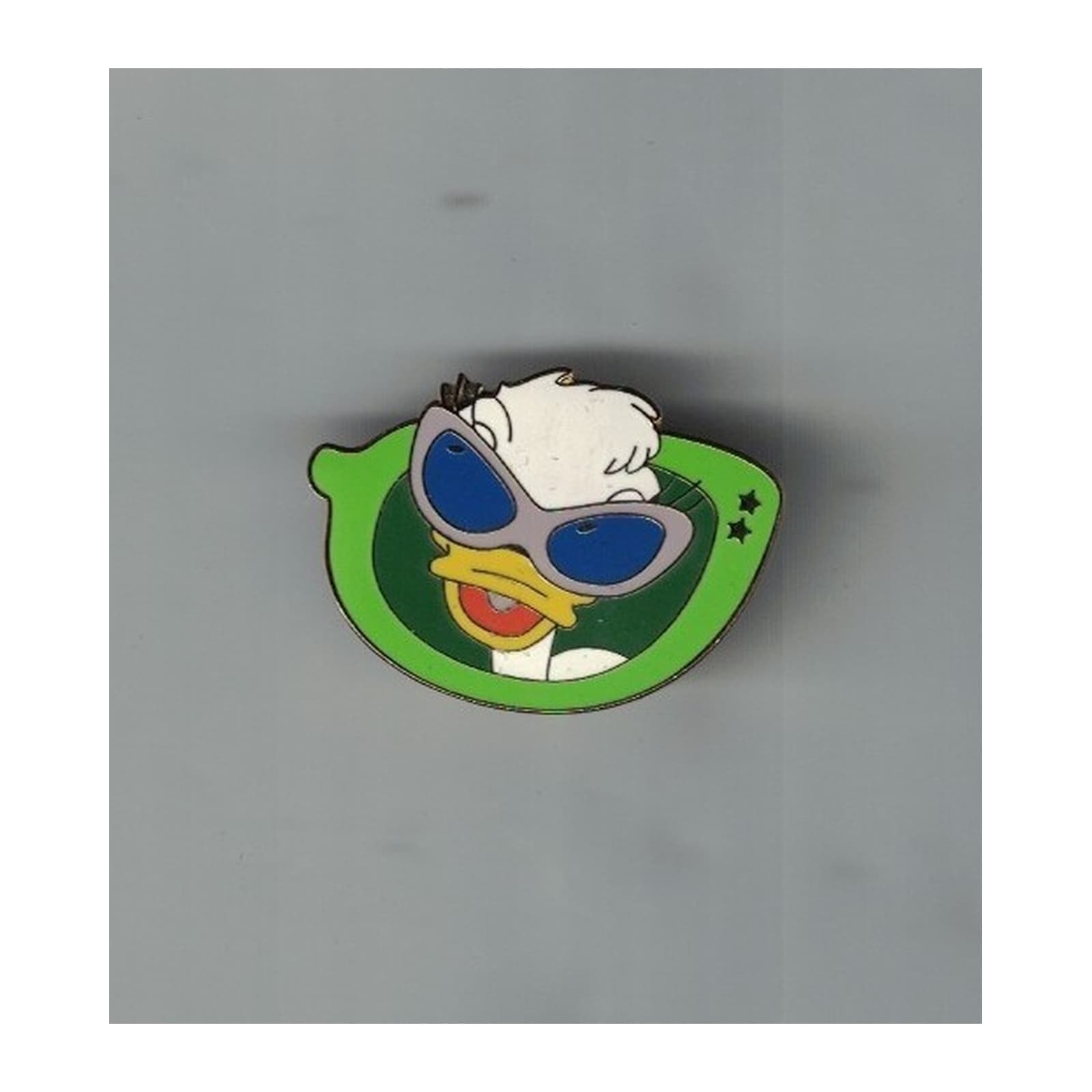 Daisy Duck Sunglasses, a 2002 Walt Disney World Cast Lanyard pin