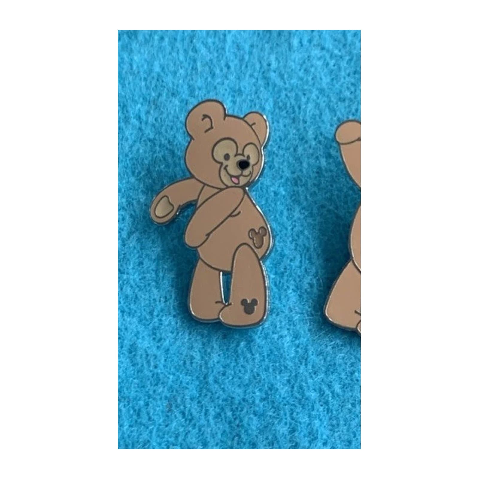 Duffy Looking at Mickey Patch front