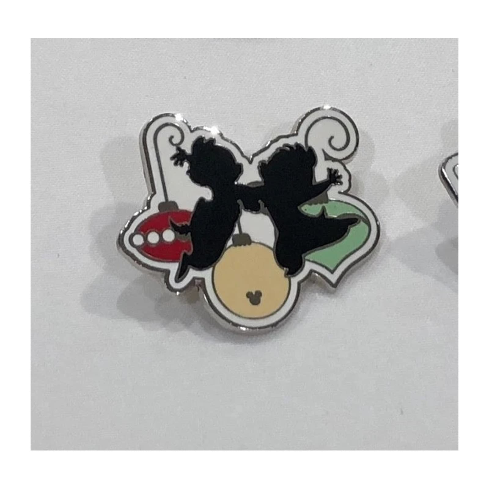 Donald and Daisy Christmas Silhouette front