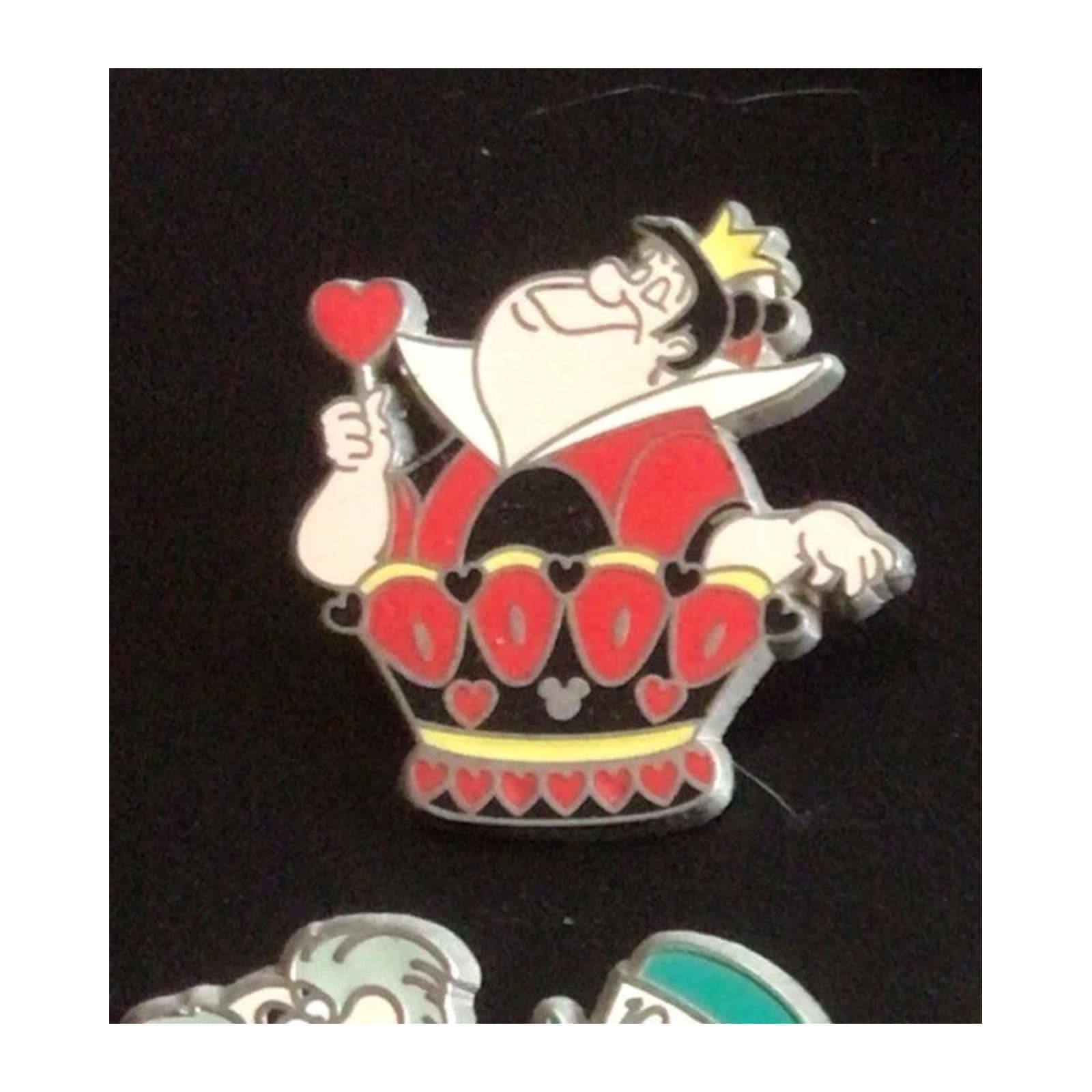 Queen of Hearts Chess Piece front