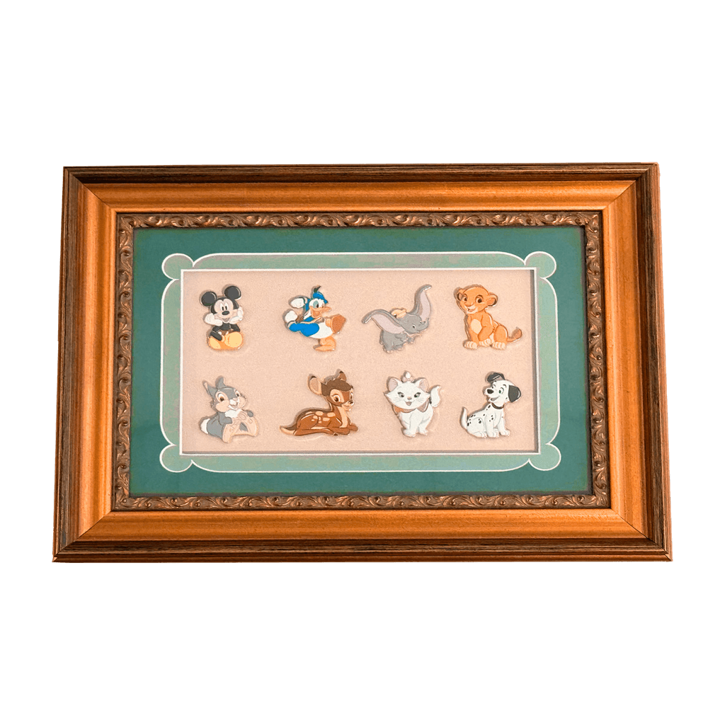 Classic Friends - D23 Pin Store Framed Pin Sets front