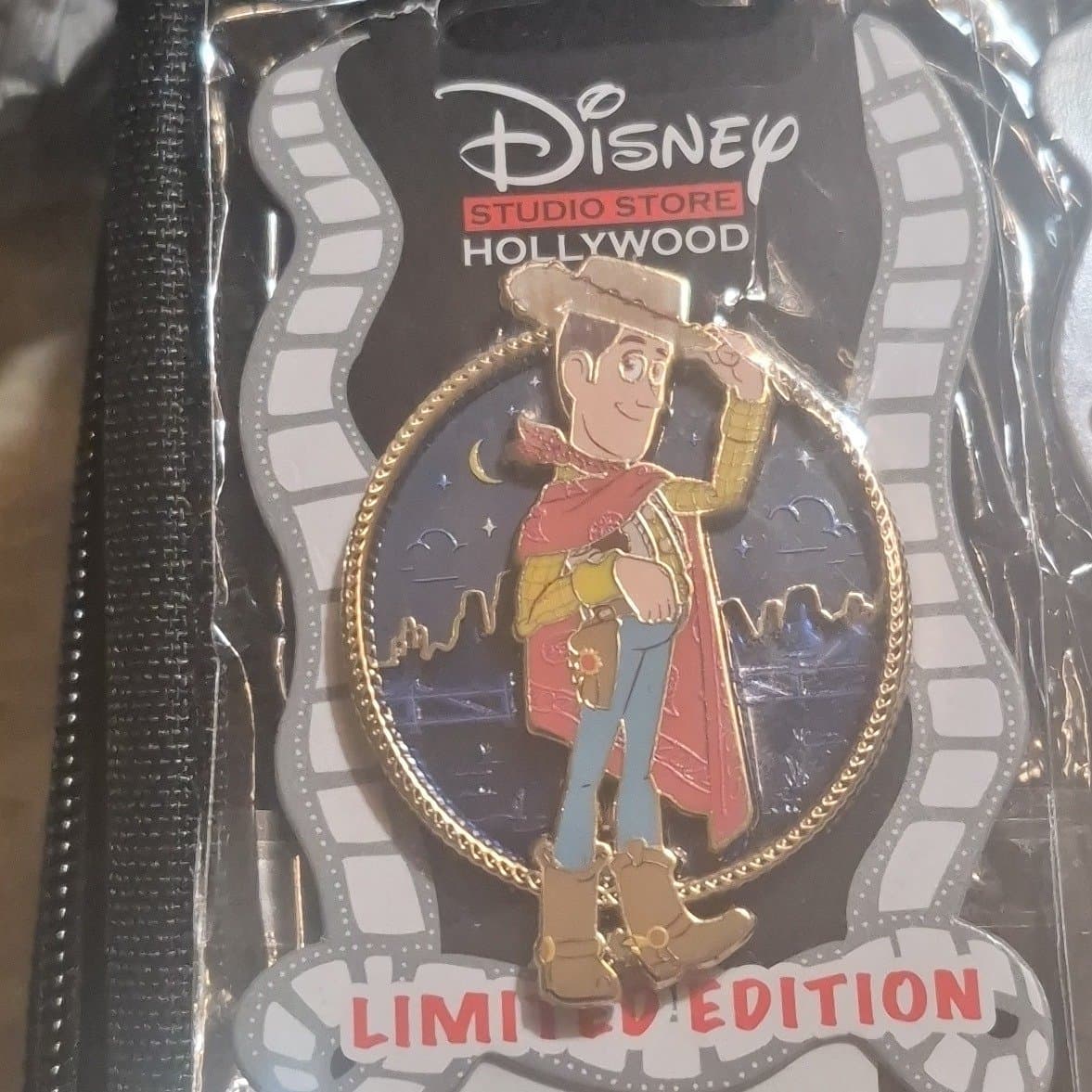 Woody (Red Cape) - Toy Story 5 Hollywood Premiere front