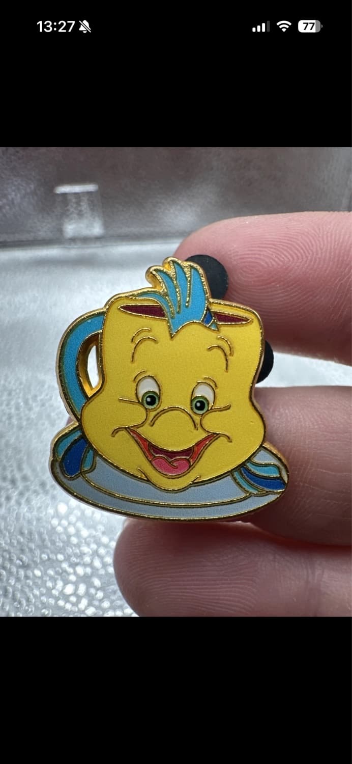 Flounder Cup Pin