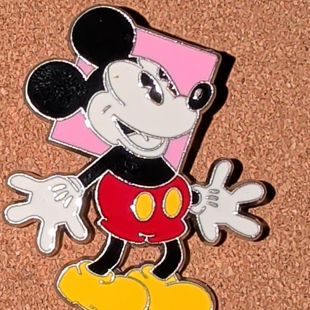 Oh Mickey Happy Mickey with Pink Square
