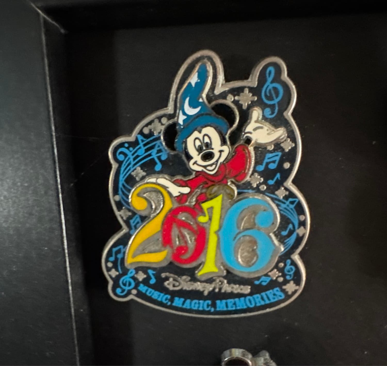 Disney Annual Pin - 2016 Music Magic Memories - Sorcerer Mickey Mouse
