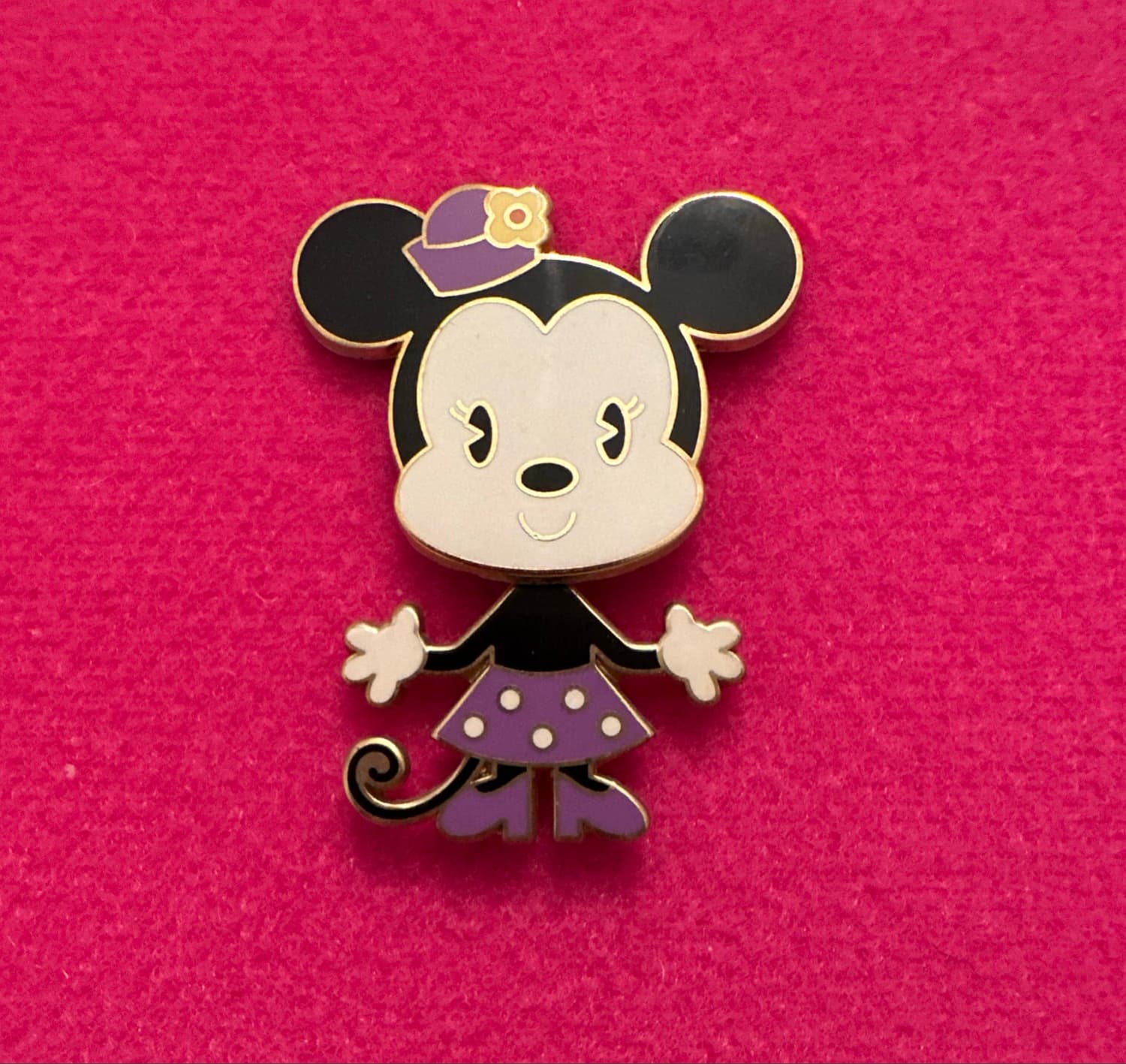 Minnie Mouse Cuties Collection Purple Dress and Hat Pin front