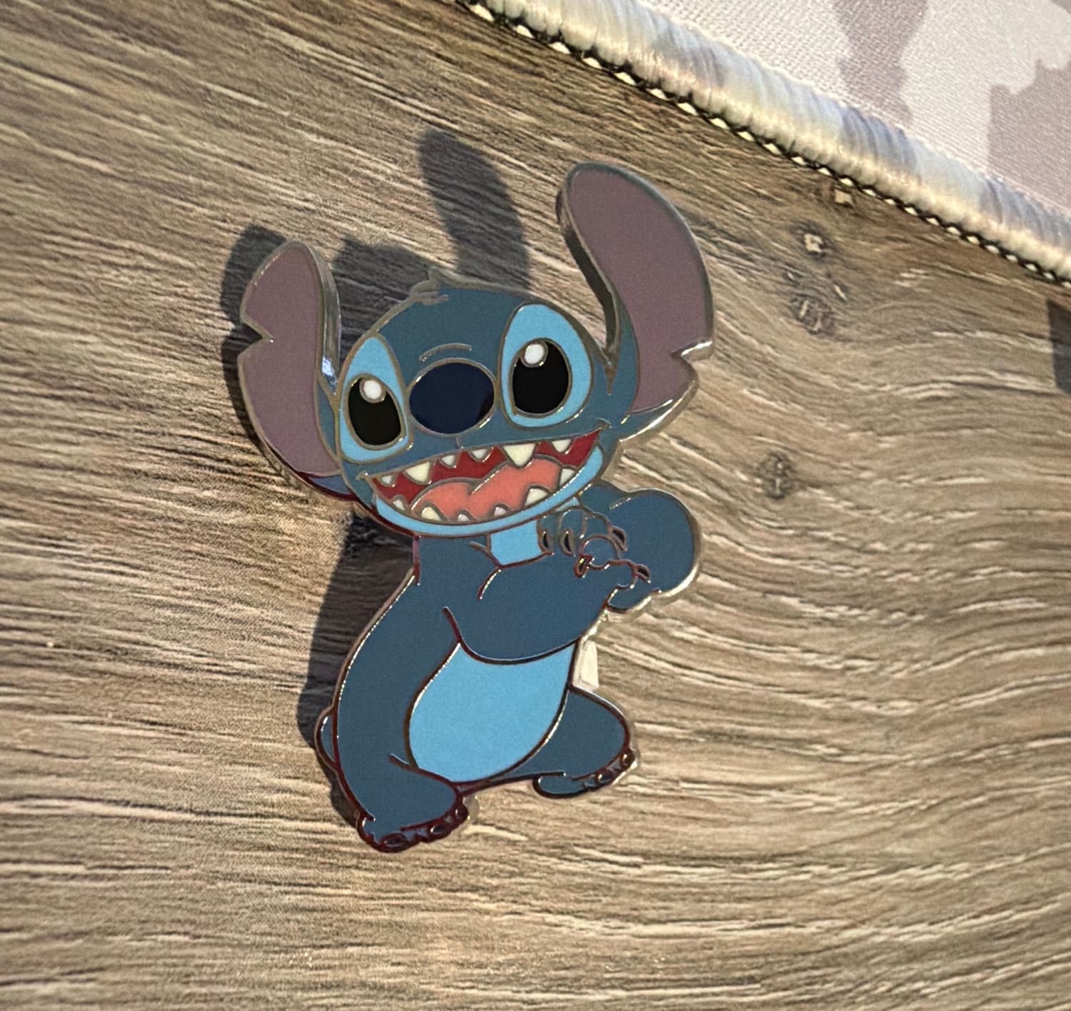 Stitch - Smiling with Arms Out - Lilo and Stitch
