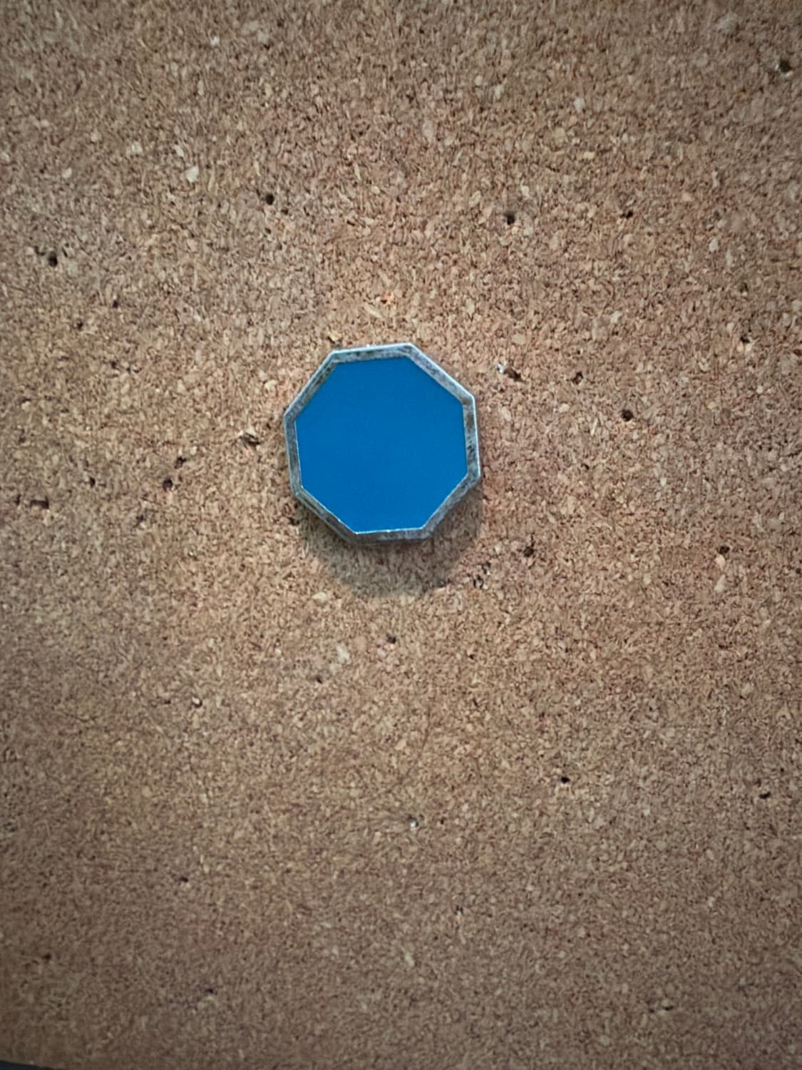 Mineral badge pin-Pokemon front