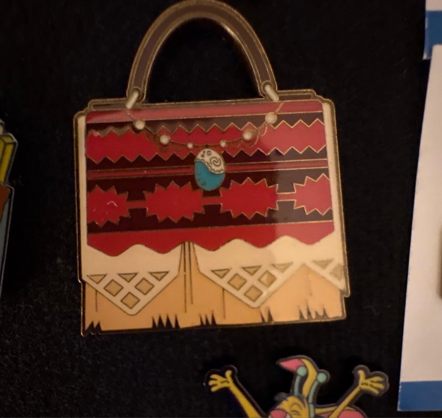 Moana Outfit Handbag with Heart of Te Fiti Pin front